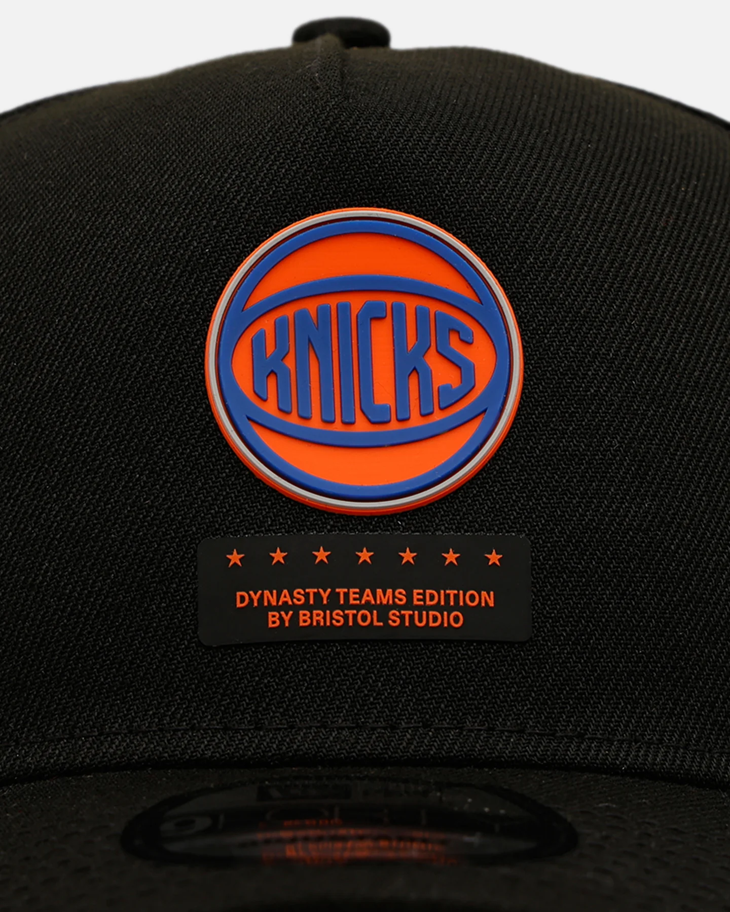 New Era X Bristol Studio New York Knicks 'Teams Edition' 9FORTY Snapback Black - Image 5