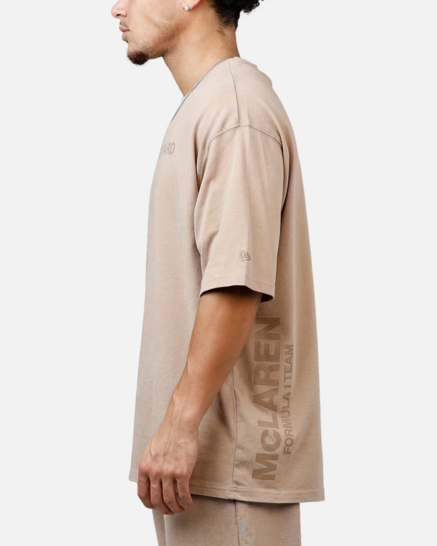 New Era X Mclaren Speedmark T-Shirt Taupe - Image 5