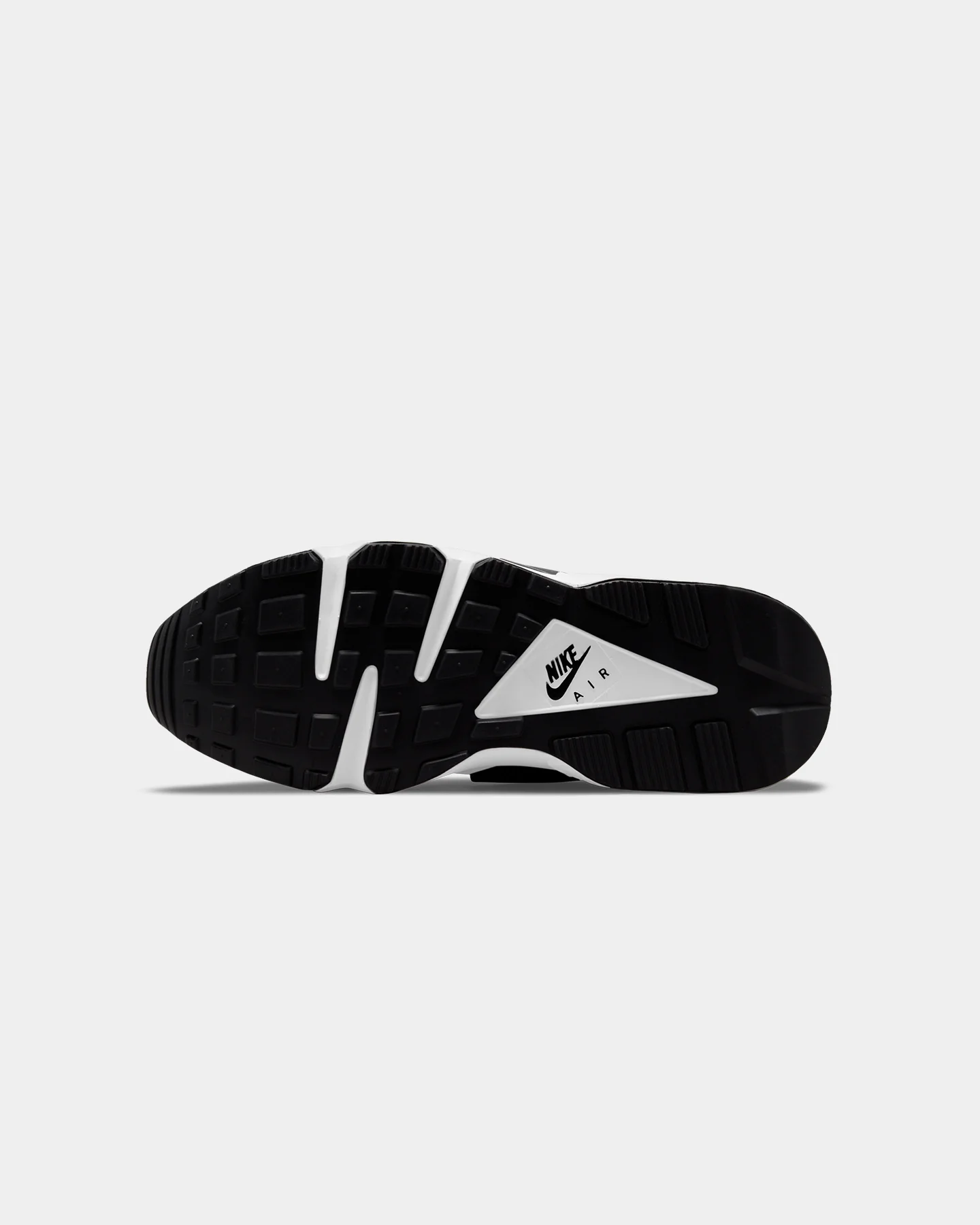 Nike Air Huarache Black/White - Image 5