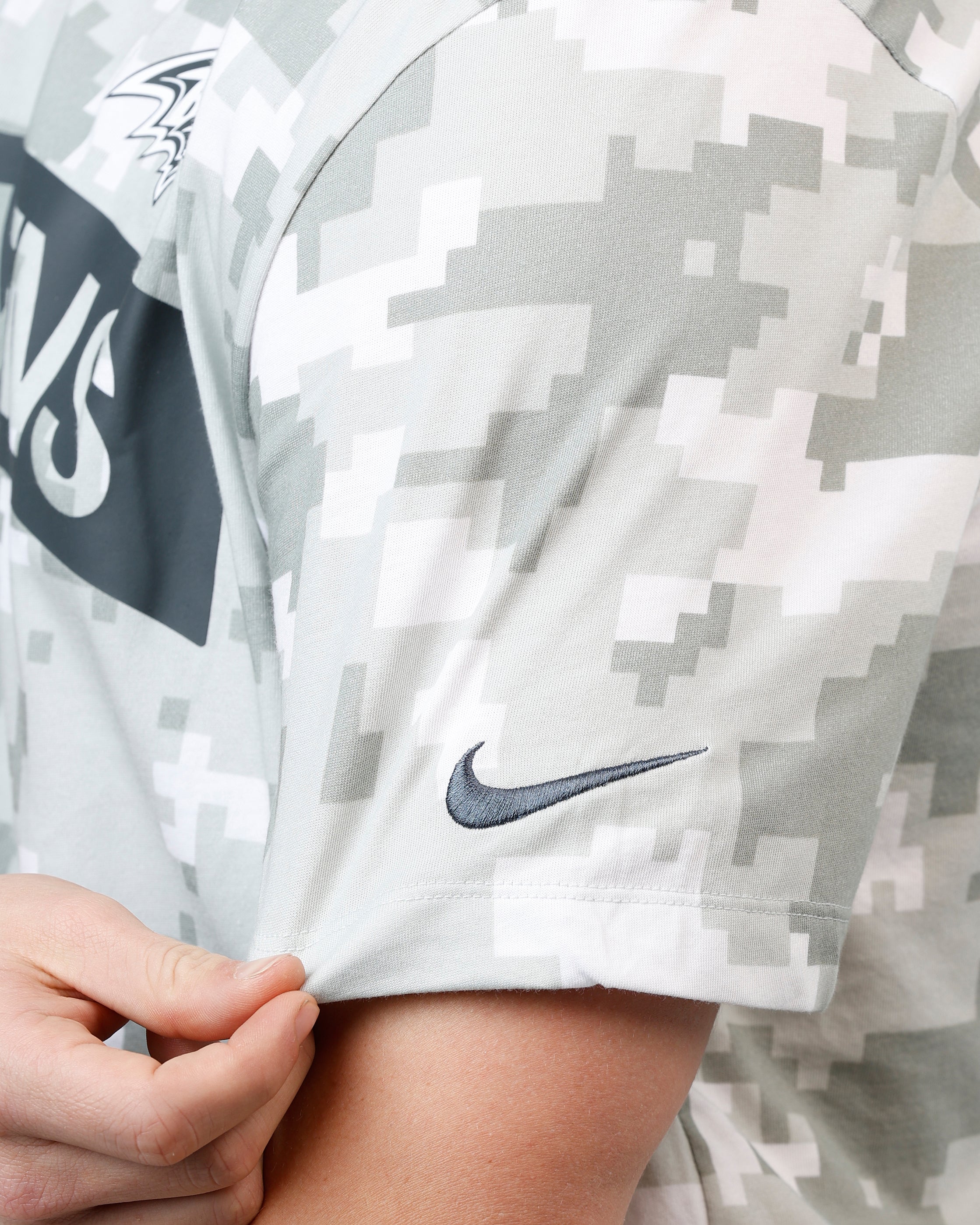 Nike Baltimore Ravens Salute to Service T-Shirt Camouflage - Image 7