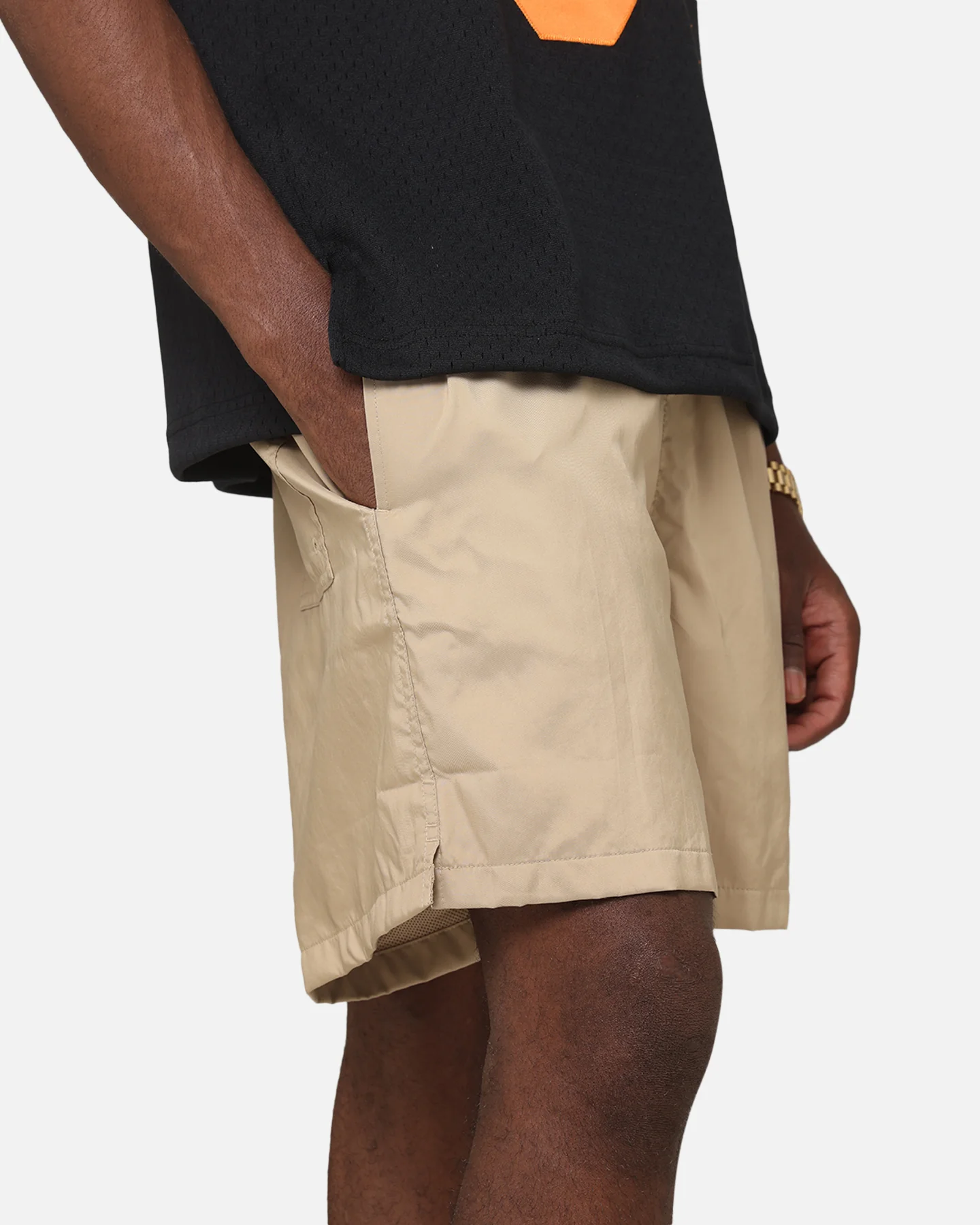 Nike Club Flow Shorts Beige/White - Image 4