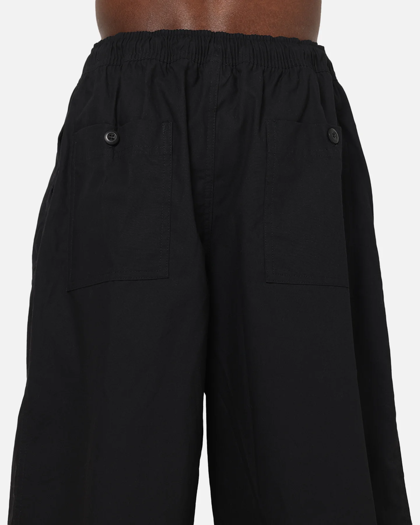 Nike Club Sheoul Oversized Shorts Black/Black - Image 8
