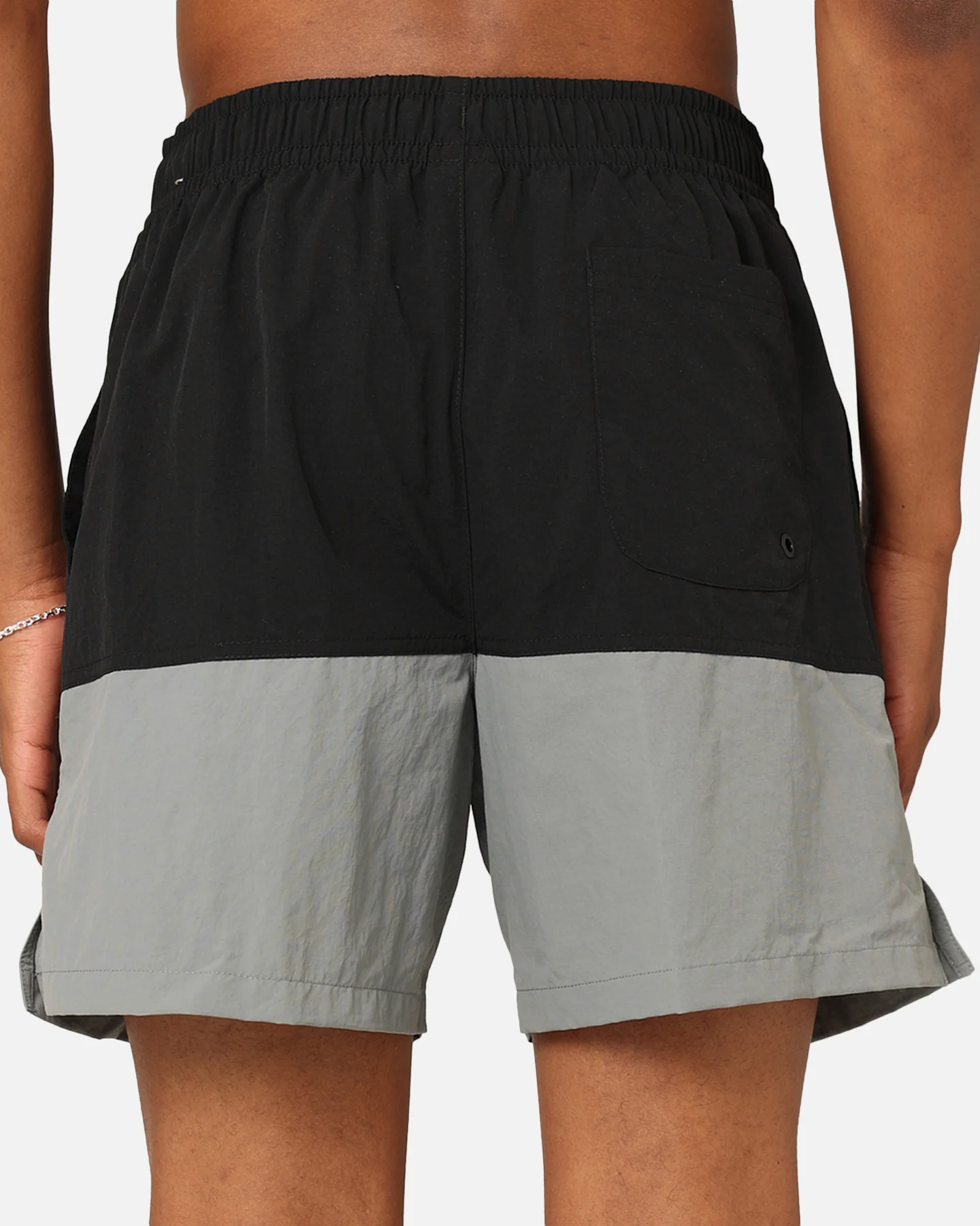 Nike Club+ Woven Colour-Blocked Shorts Black/Smoke Grey - Image 8