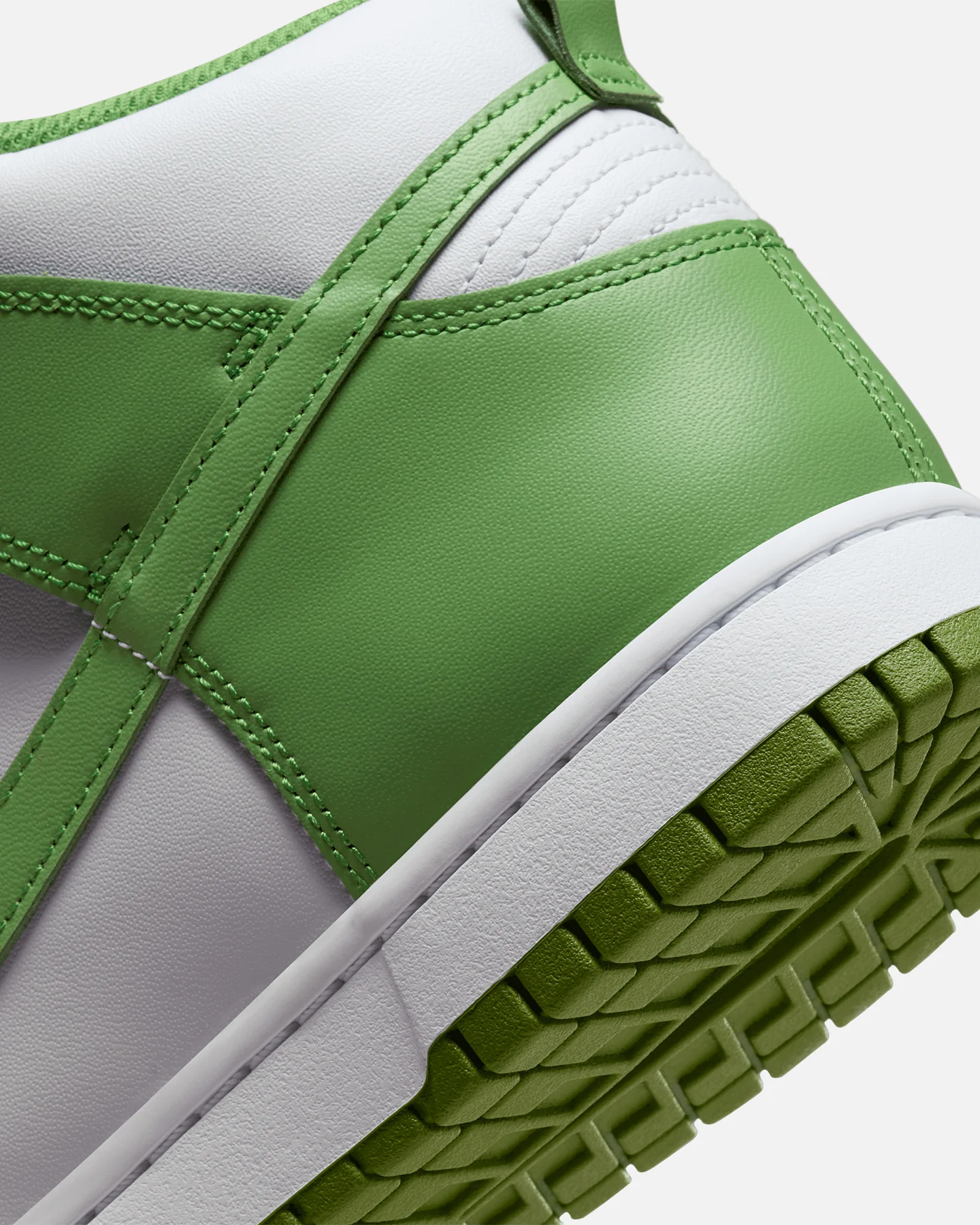Nike Dunk High Retro "Chlorophyll" White/Chlorophyll - Image 8