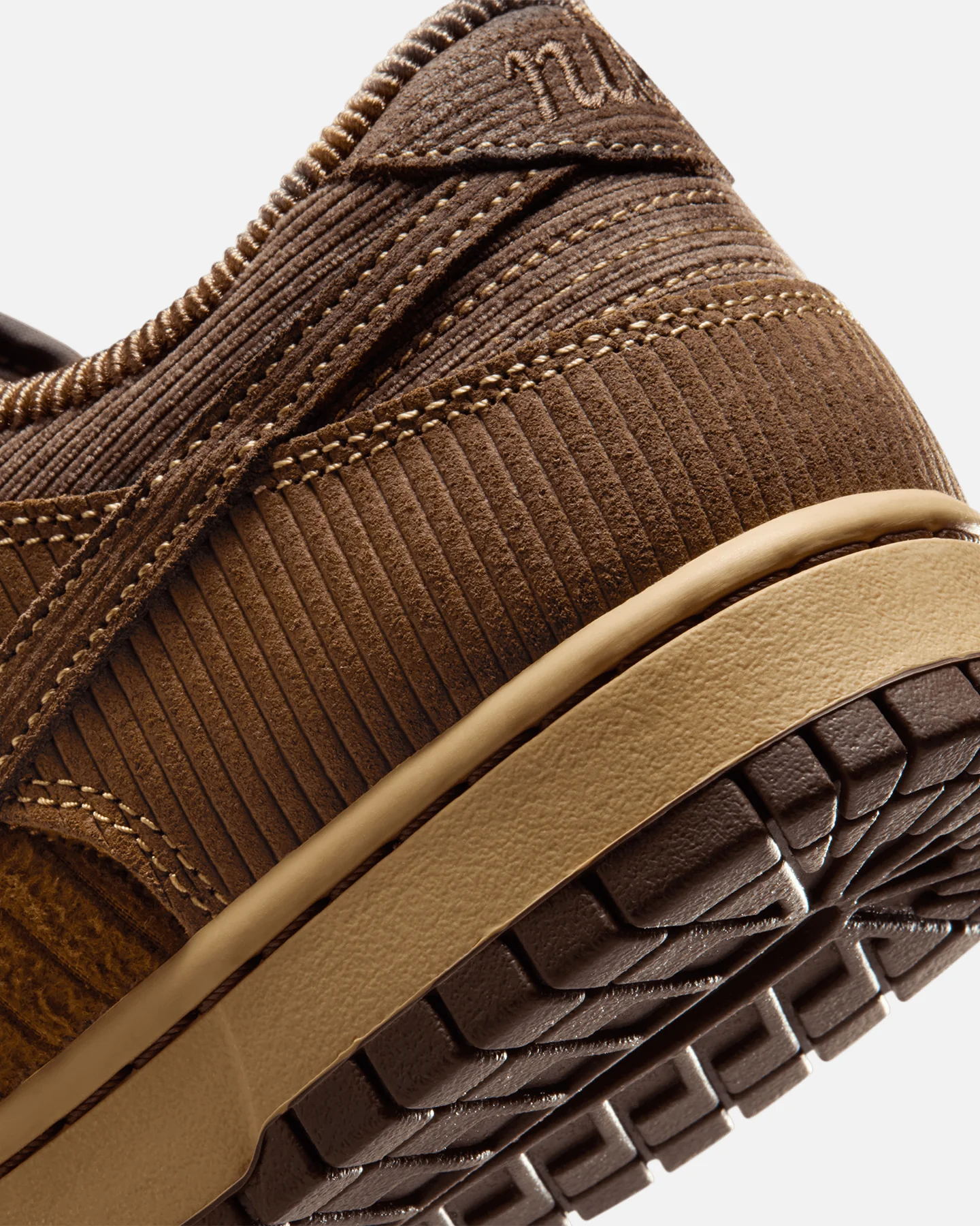 Nike Dunk Low Retro Premium "Corduroy Pack" Lt British Tan - Image 8