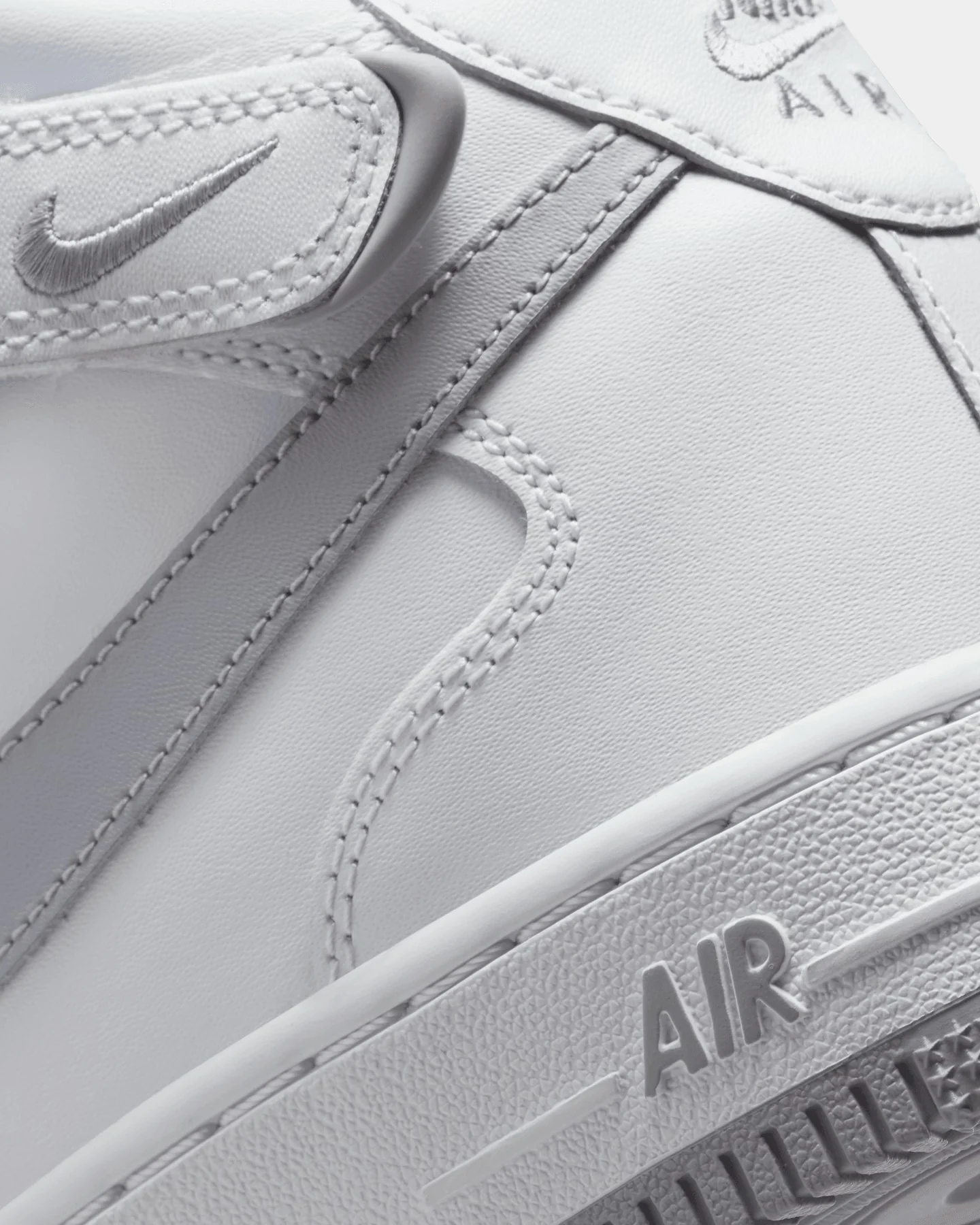 Nike Kids' Air Force 1 Mid LE (GS) White/Wolf Grey - Image 8