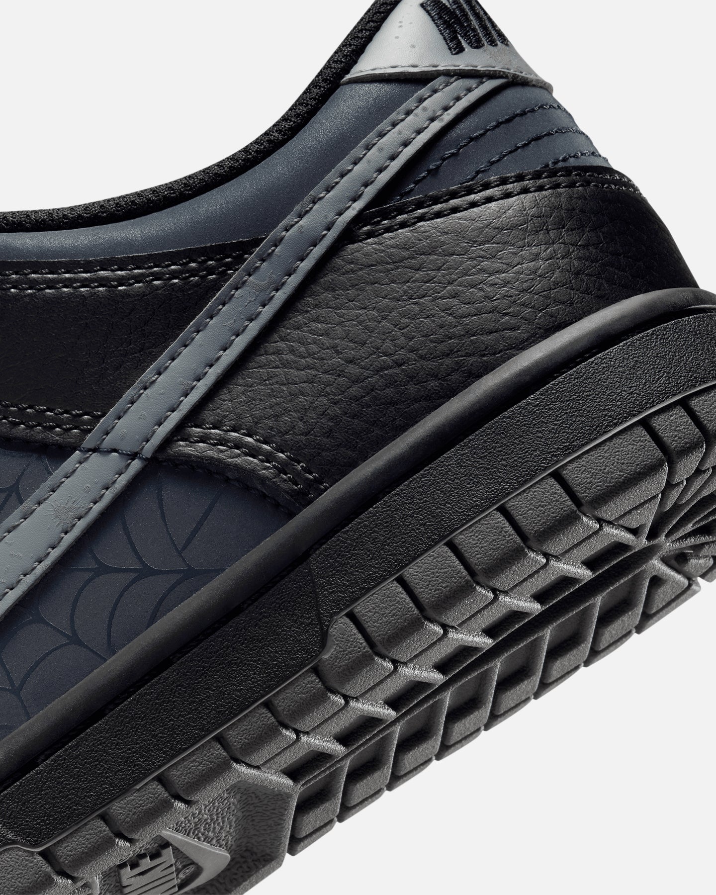 Nike Kids' Dunk Low (GS) Black/Smoke Grey - Image 8