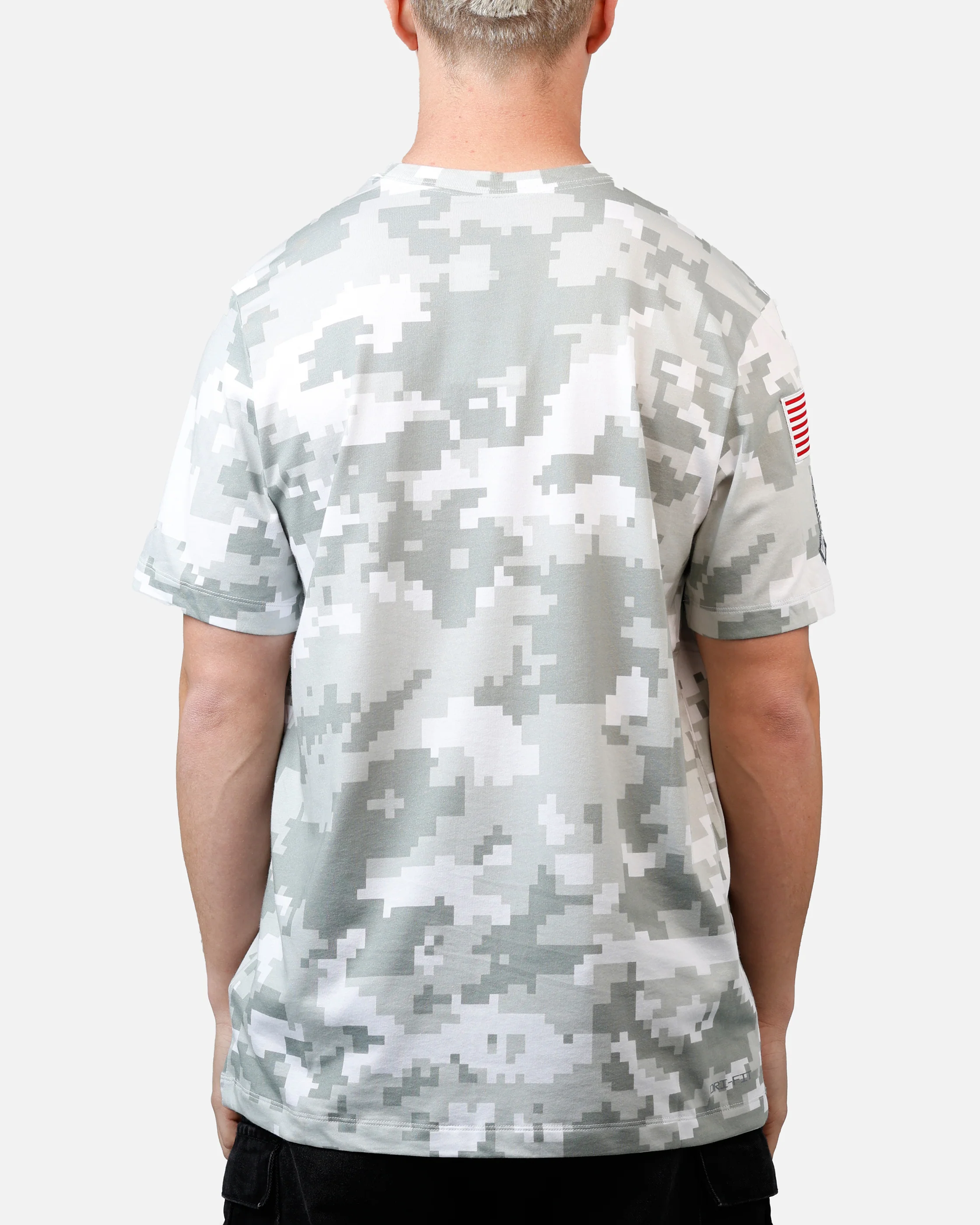 Nike Las Vegas Raiders Salute to Service T-Shirt Camouflage - Image 2