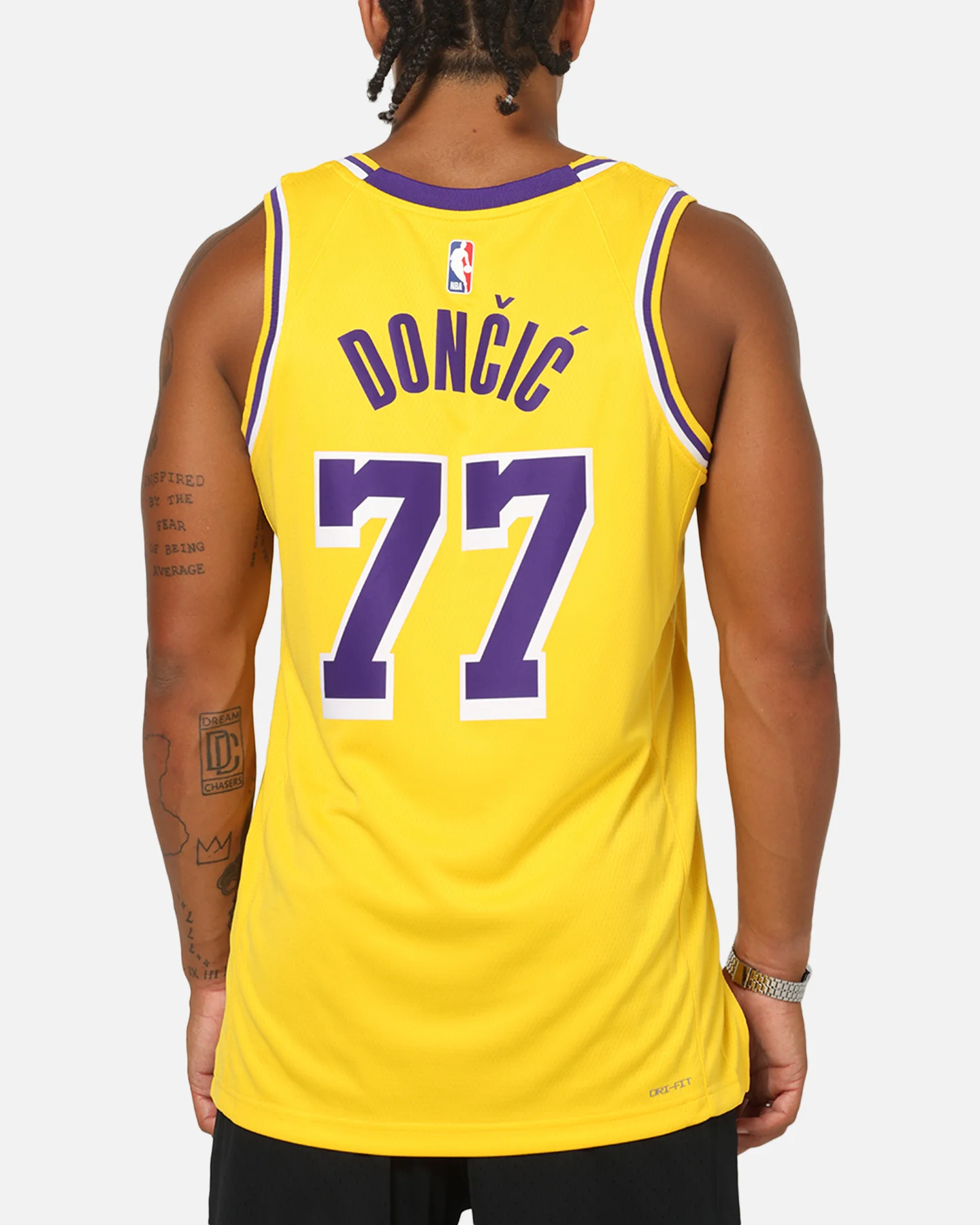 Nike Luka Doncic Los Angeles Lakers #77 Icon Edition 2022/23 Nike Dri-Fit NBA Swingman Jersey Amarillo/Doncic - Image 2