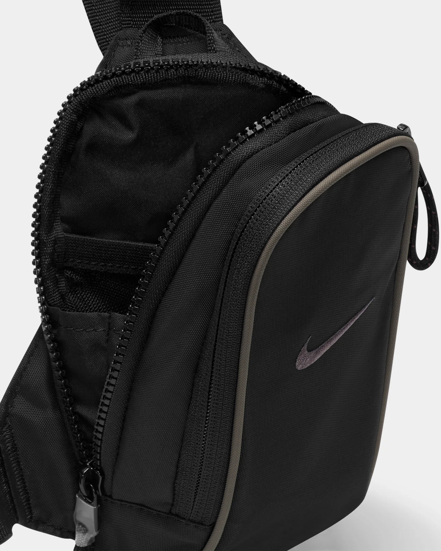 Nike Nike Sportswear Essentials Crossbody Bag Black/Black - Image 9
