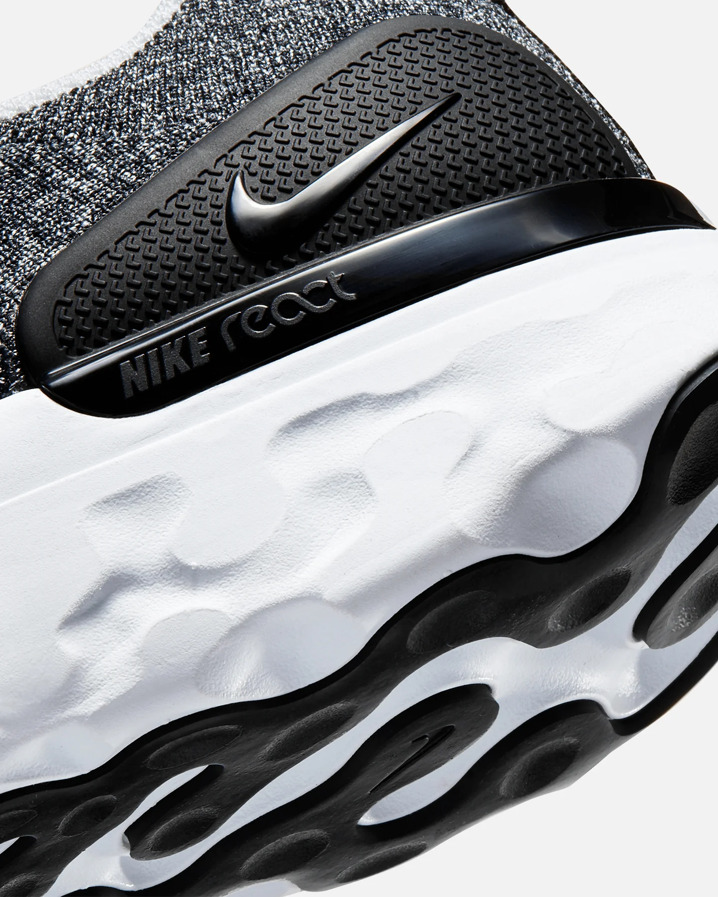 Nike React Phantom Run FlyKnit 2 Black/White - Image 7