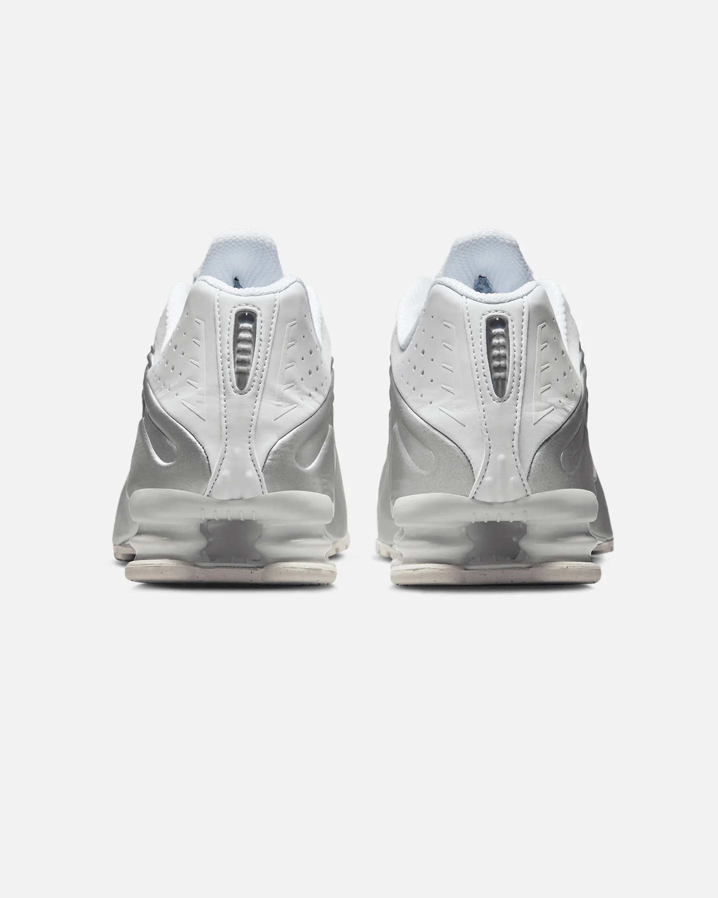 Nike Shox R4 White/Metallic Silver - Image 3