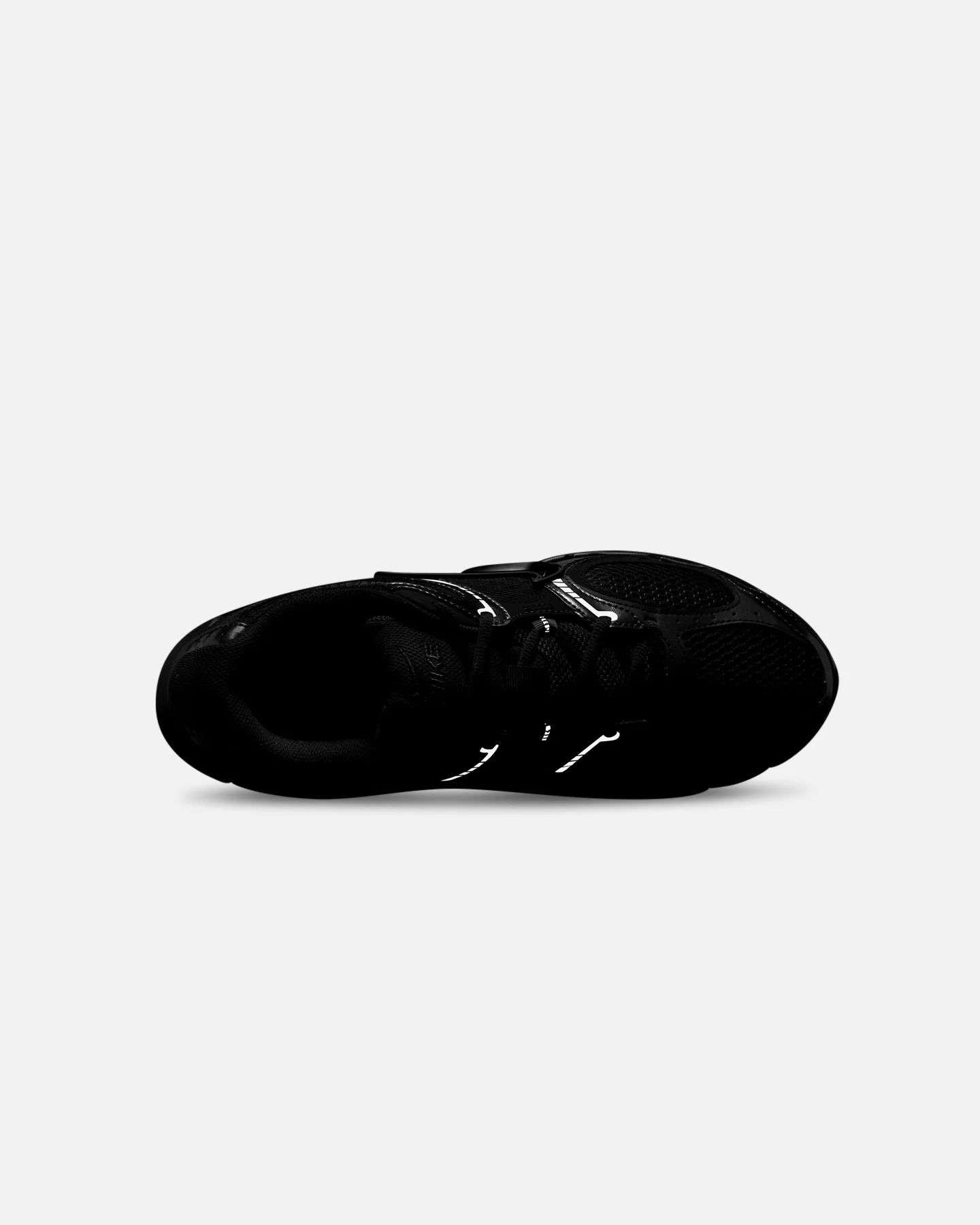 Nike V5 RNR Black/Black - Image 10