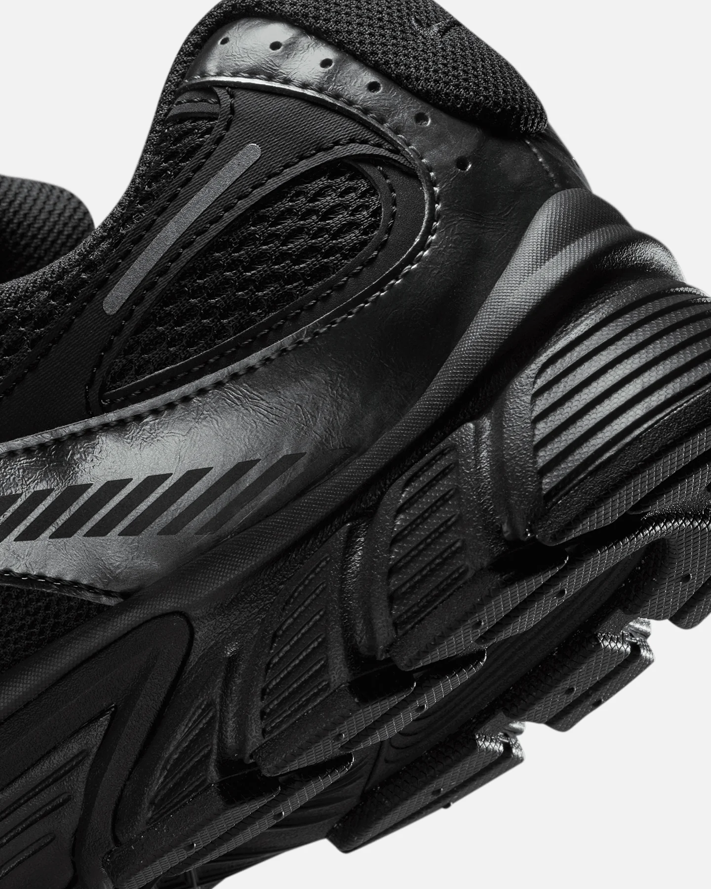 Nike V5 RNR Black/Black - Image 8