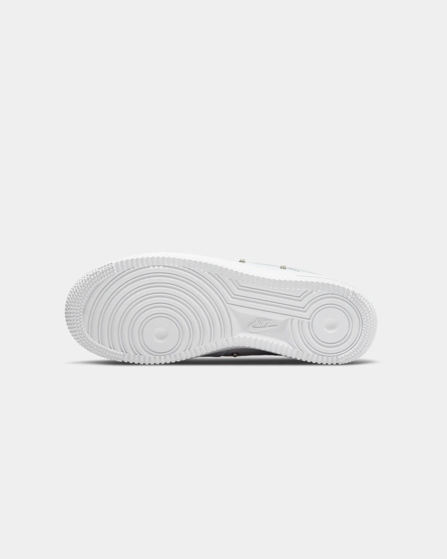 Nike Women's Air Force 1 '07 SE White/White/Metallic Silver/Black - Image 5