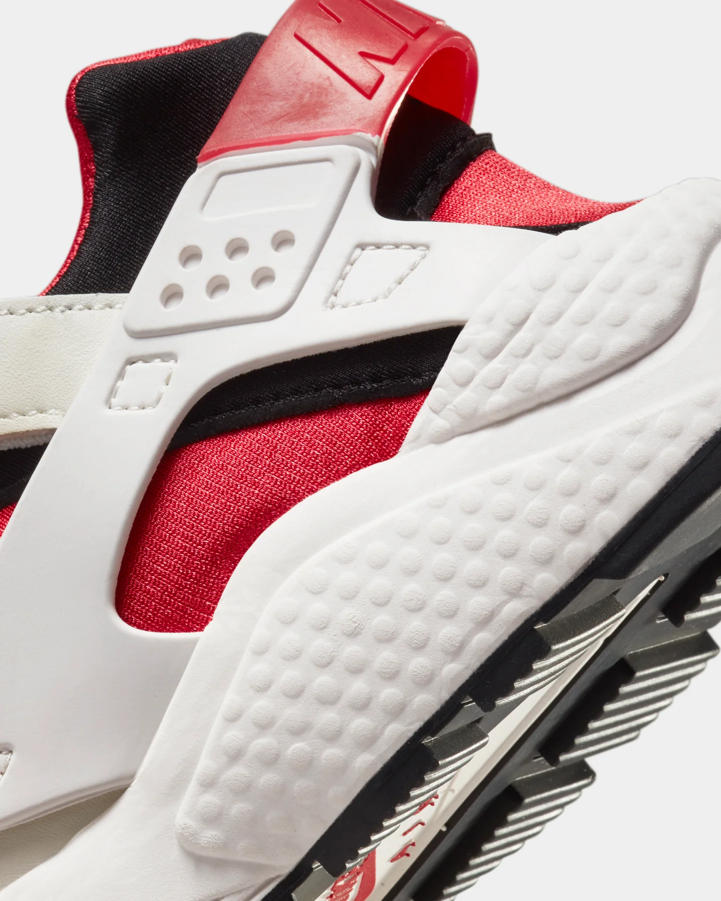 Nike Women's Air Huarache Summit White/Varsity Red - Image 8