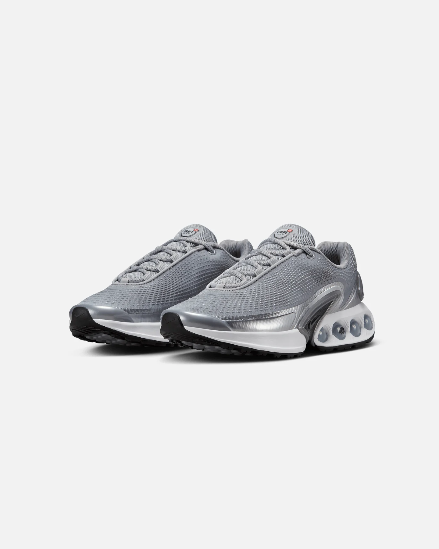 Nike Women's Air Max DN Premium Metallic Silver - Image 2