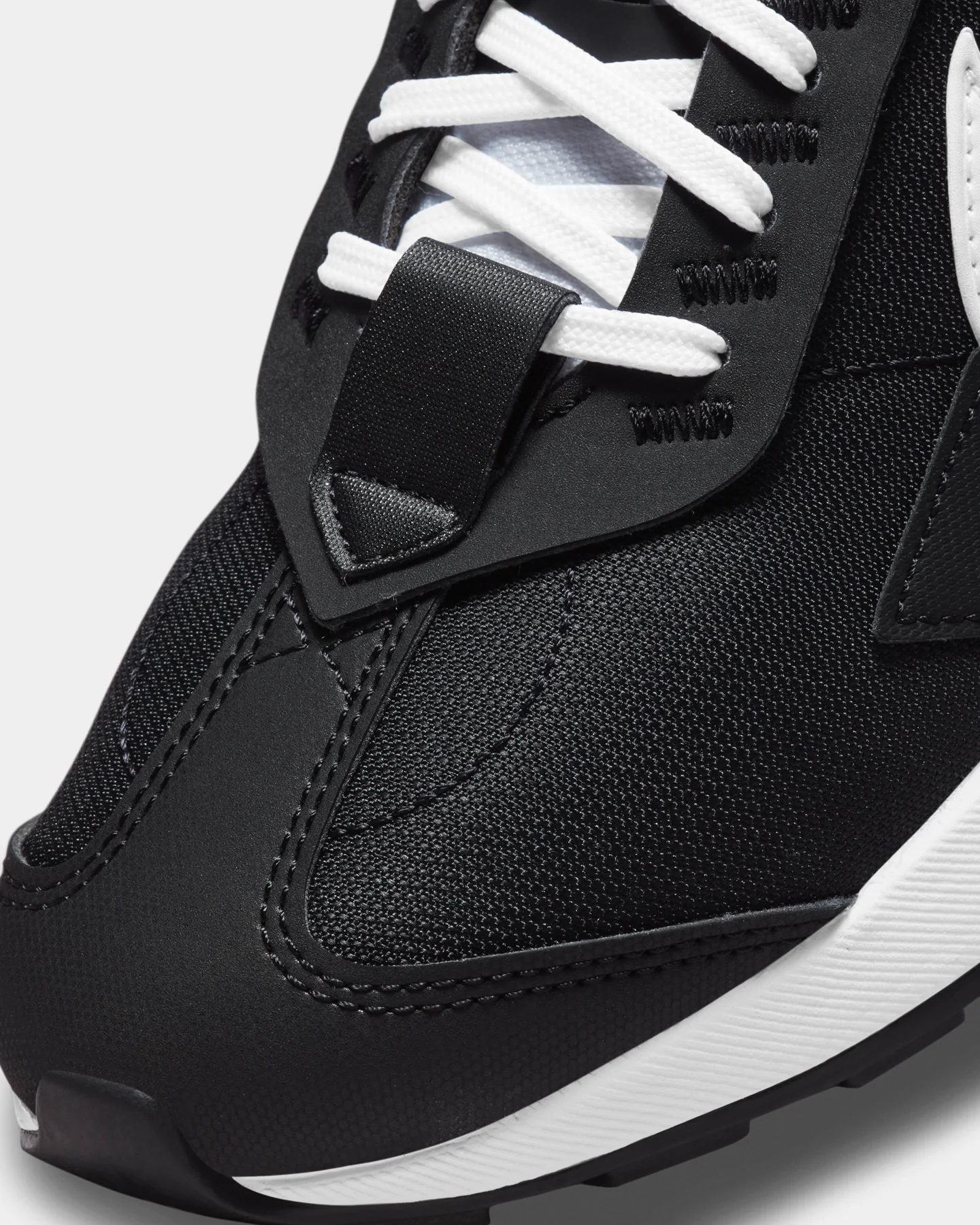 Nike Women's Air Max Pre-Day Black/White - Image 6