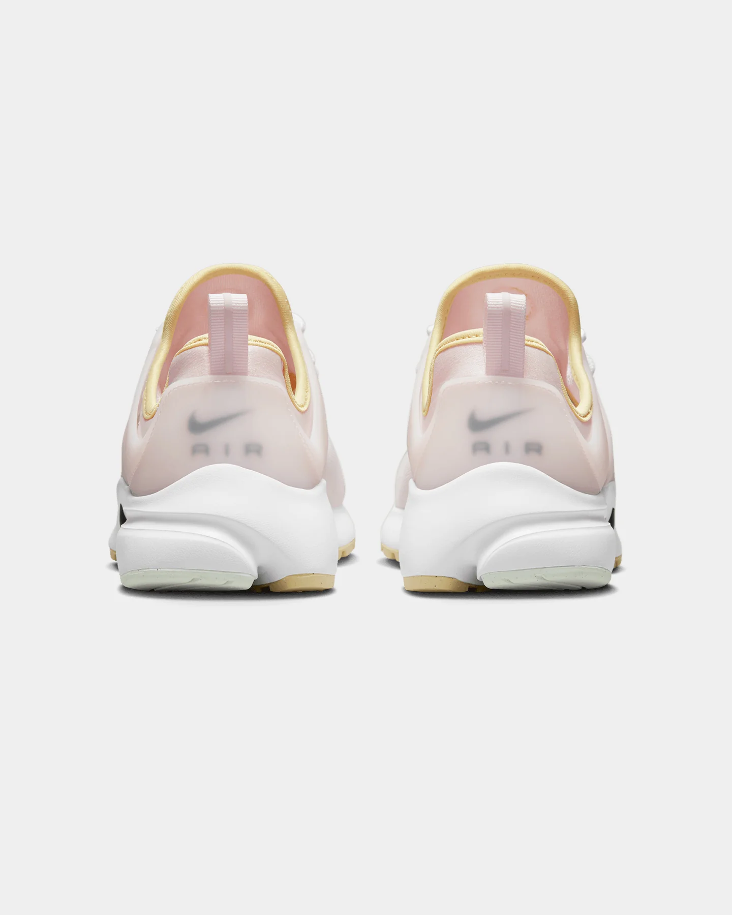 Nike Women's Air Presto Light Soft Pink - Image 3