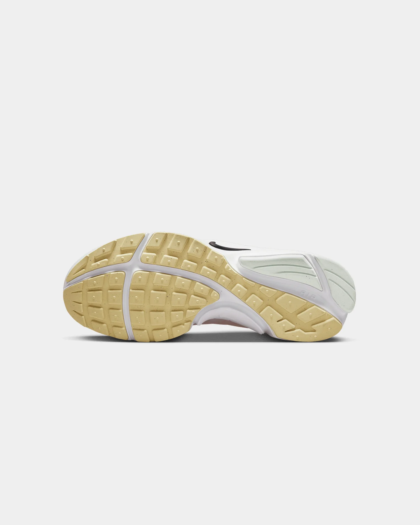 Nike Women's Air Presto Light Soft Pink - Image 5