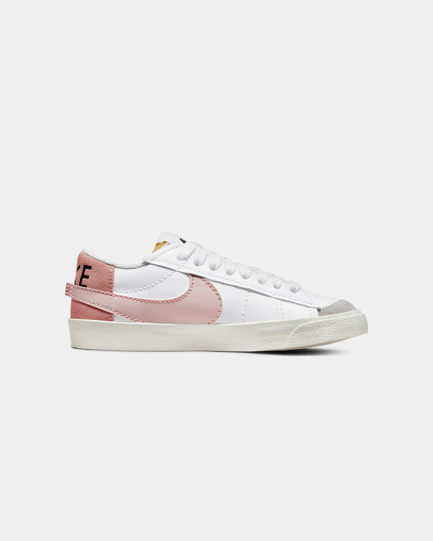 Nike Women's Blazer Low '77 Jumbo White/Pink Oxford - Image 3
