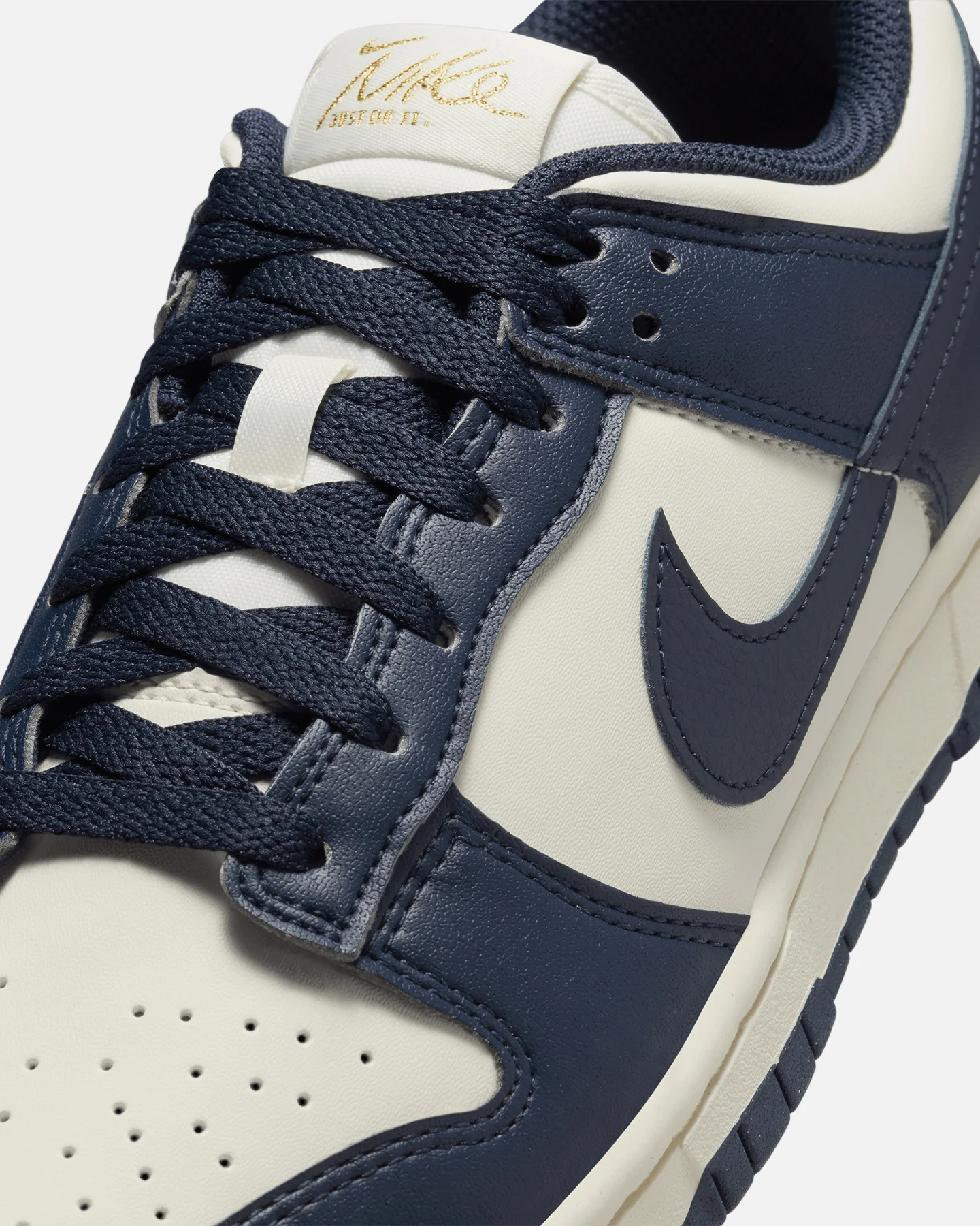 Nike Women's Dunk Low Next Nature Phantom/Obsidian Pale Ivory - Image 6