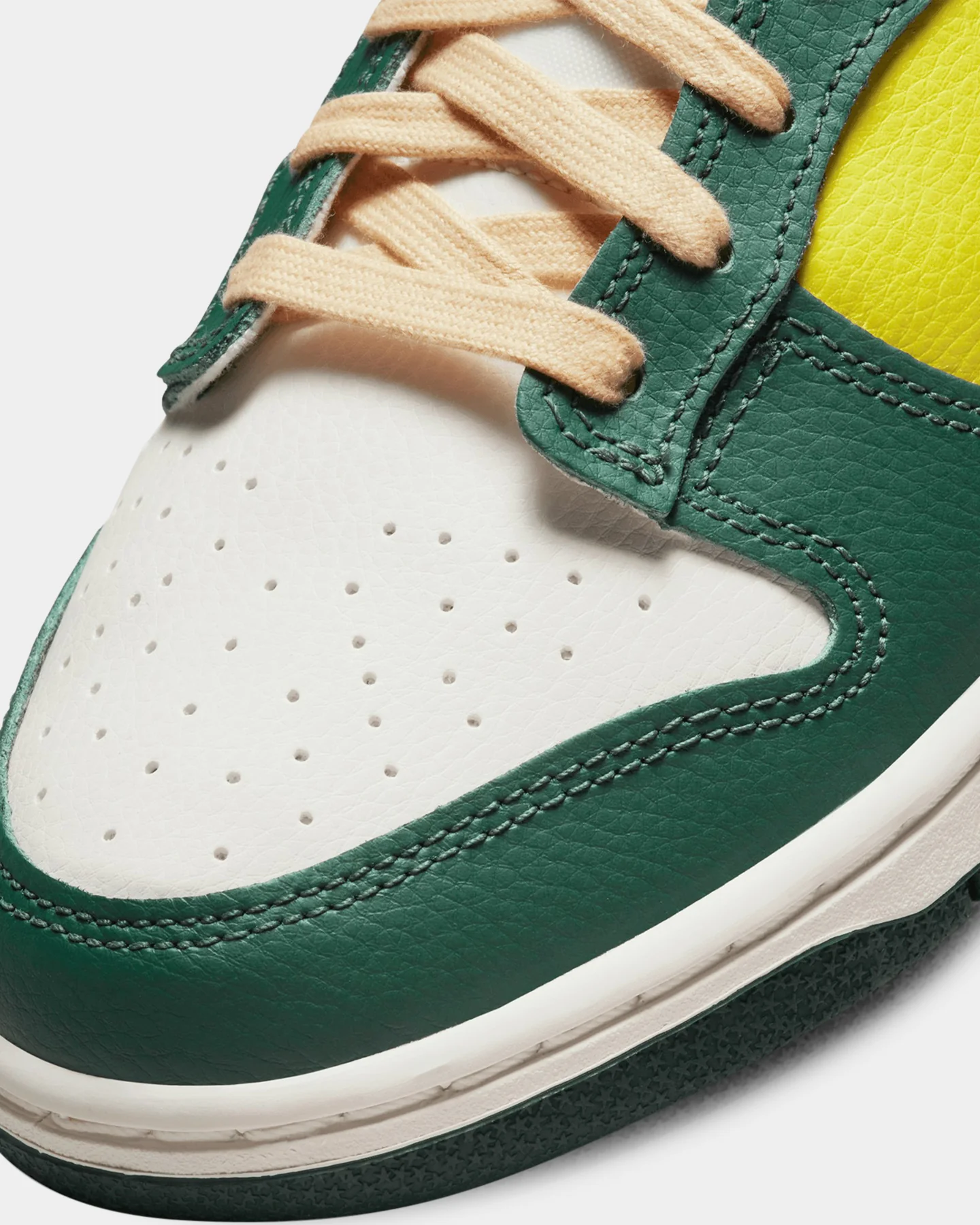 Nike Women's Dunk Low SE "Noble Green" Sail/Noble Green - Image 6