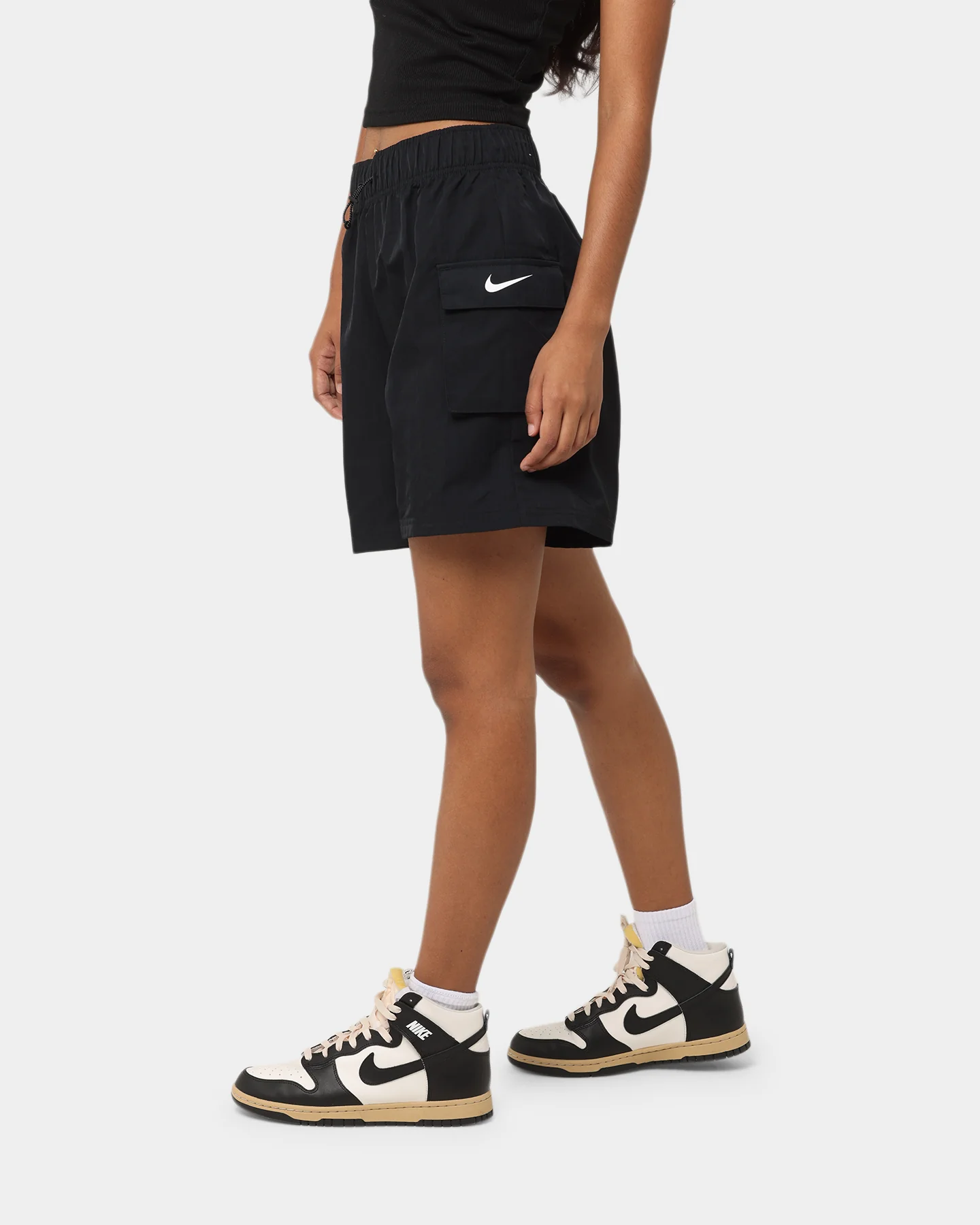 Nike Women's Nike Essential Woven High-Waisted Shorts Black/White - Image 6