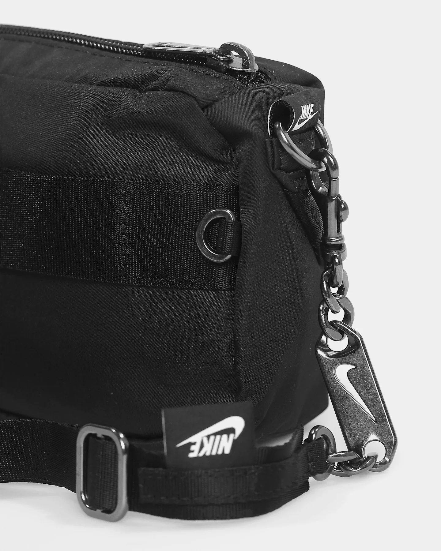 Nike Women's NSW Futura Luxe Crossbody Bag Black - Image 3
