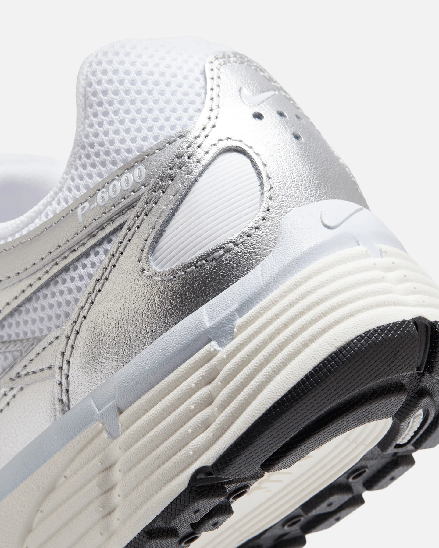 Nike Women's P-6000 White/Silver - Image 8