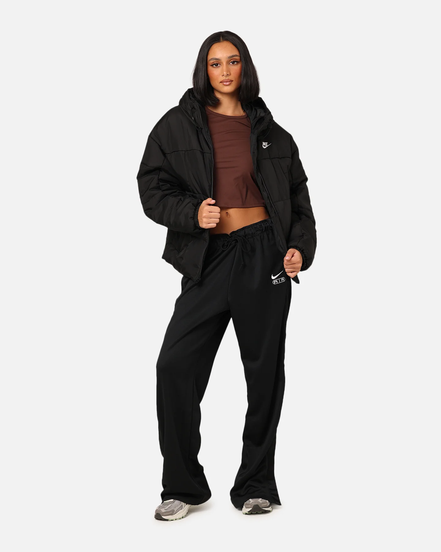 Nike Women's Sportswear Classic Puffer Therma-FIT Loose Hooded Jacket Black/White - Image 2