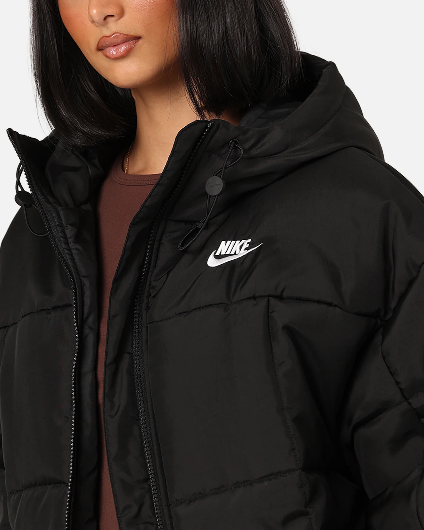 Nike Women's Sportswear Classic Puffer Therma-FIT Loose Hooded Jacket Black/White - Image 6