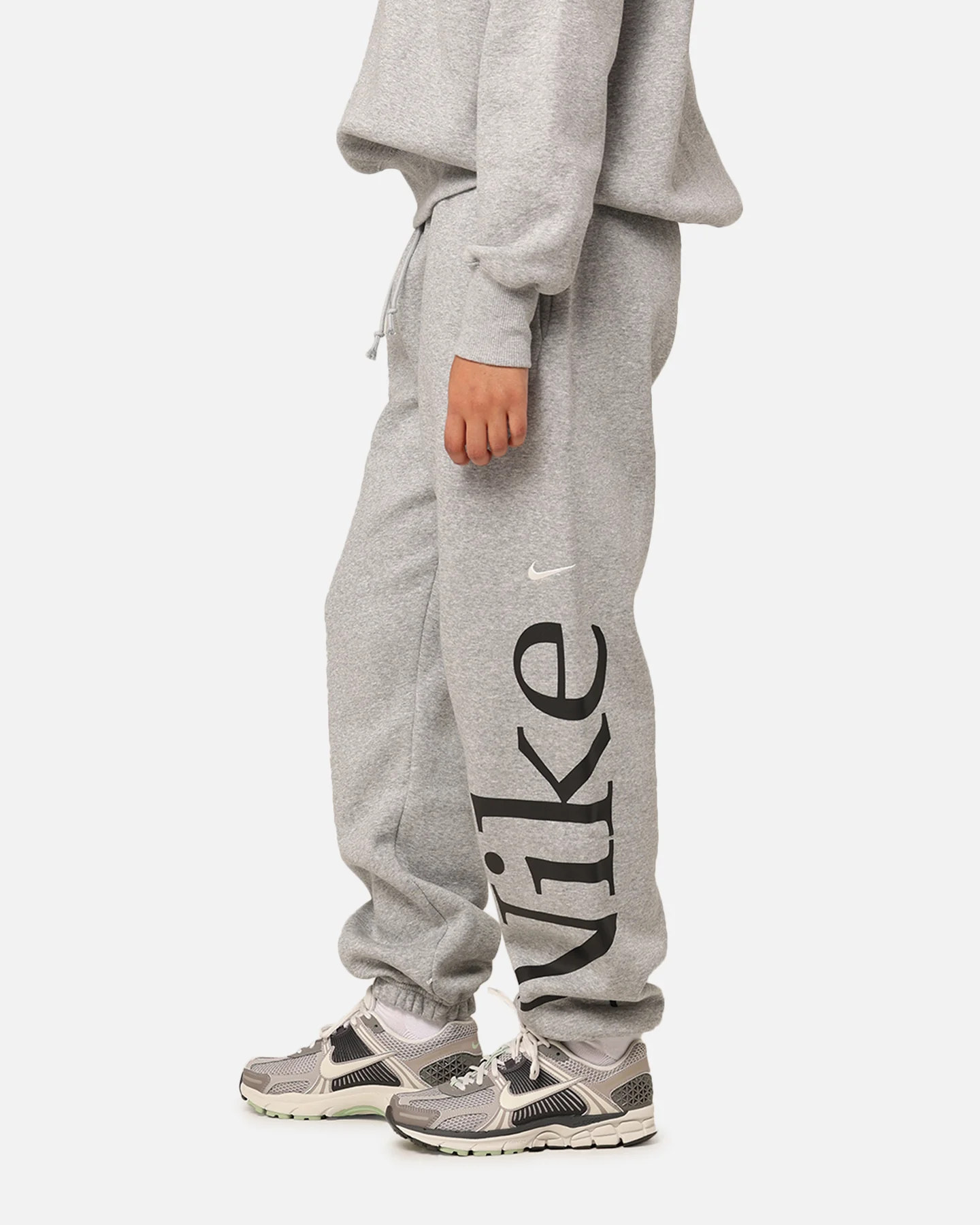 Nike Women's Sportswear Phoenix Fleece Oversized Logo Sweatpants Dark Grey Heather - Image 6