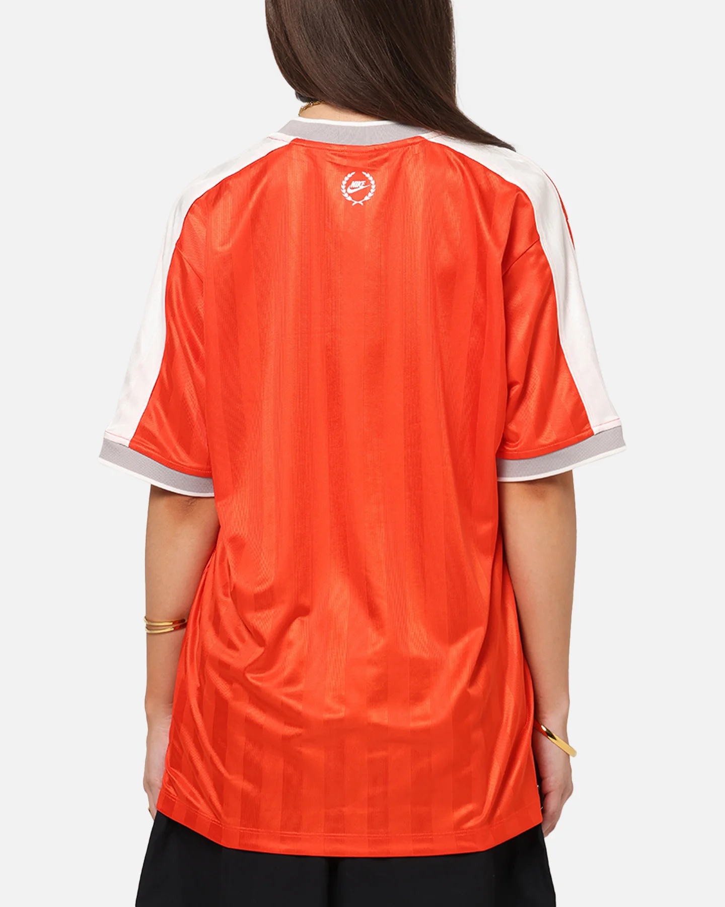 Nike Women's Sportswear V-Neck Jersey T-Shirt Picante Red/Sail - Image 3