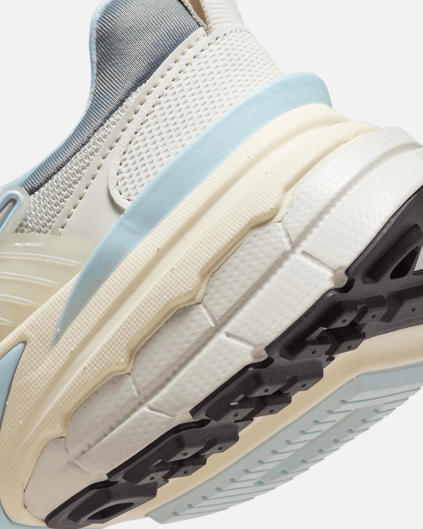 Nike Women's V2K Run Light Bone - Image 8