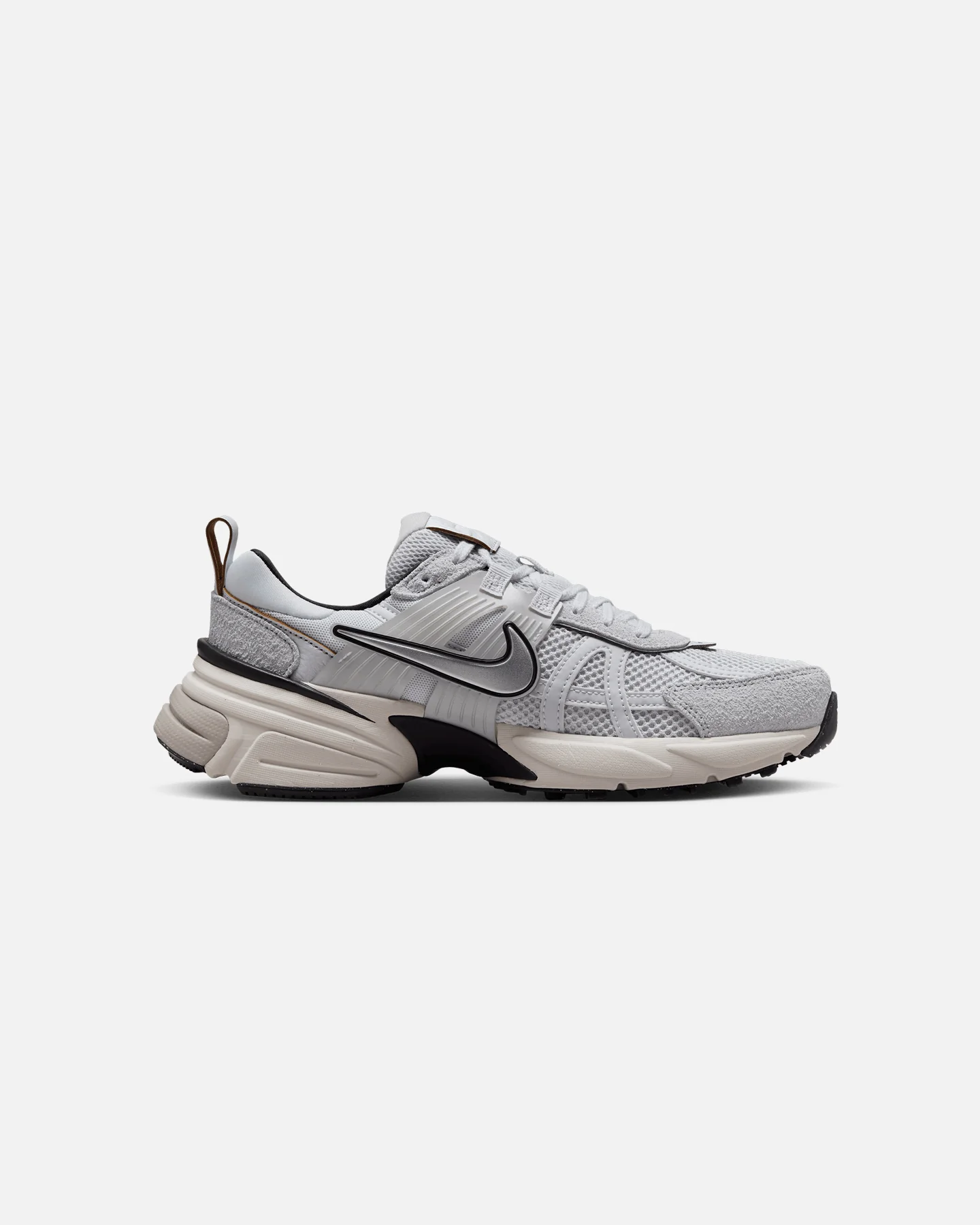 Nike Women's V2K Run Pure Platinum/Chrome - Image 4