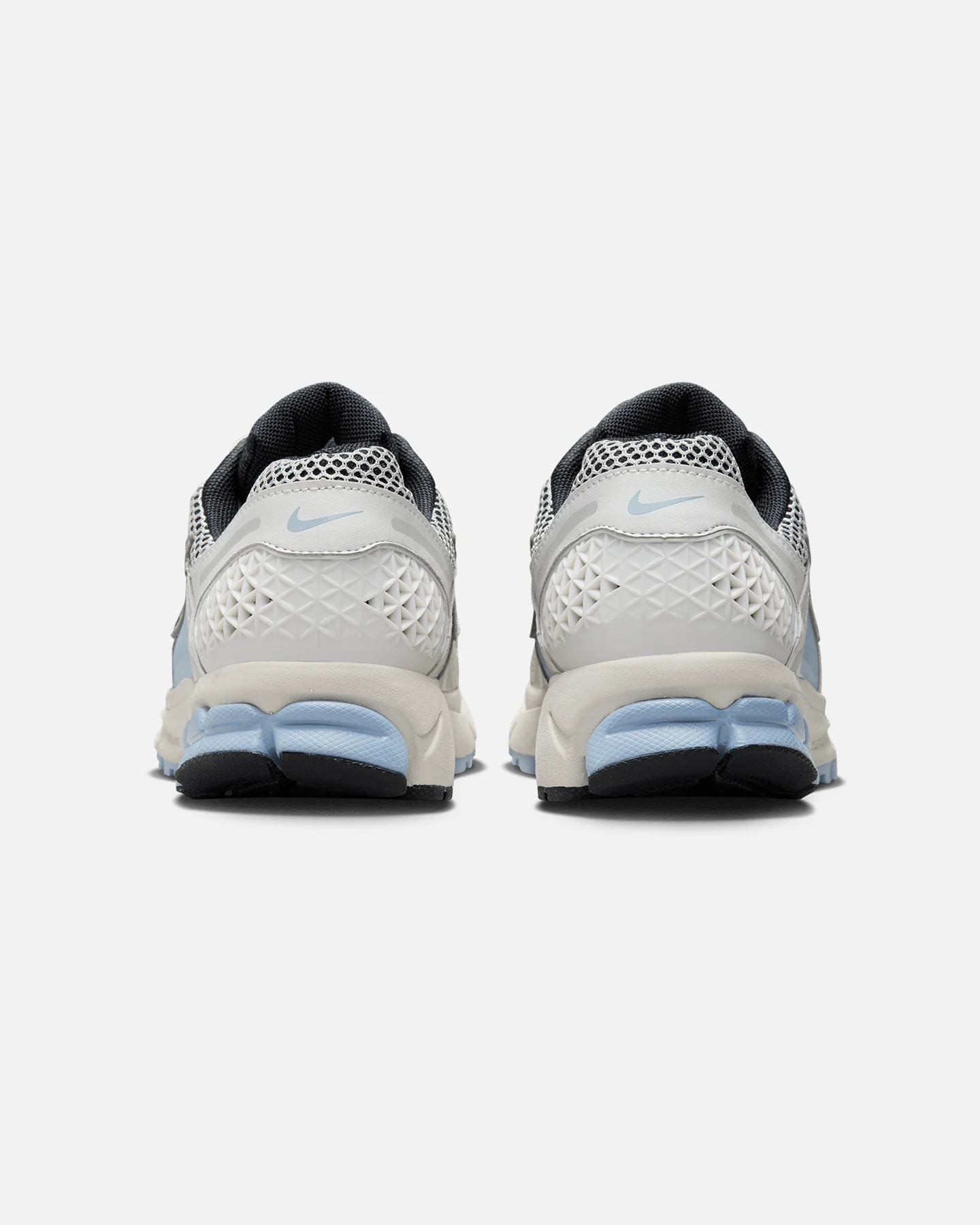 Nike Women's Zoom Vomero 5 Platinum Tint - Image 3