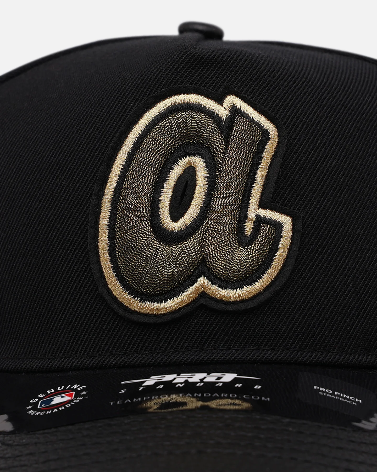 Pro Standard Atlanta Braves 'Gold Twist' Pro Pinch Strapback Black/Gold - Image 5