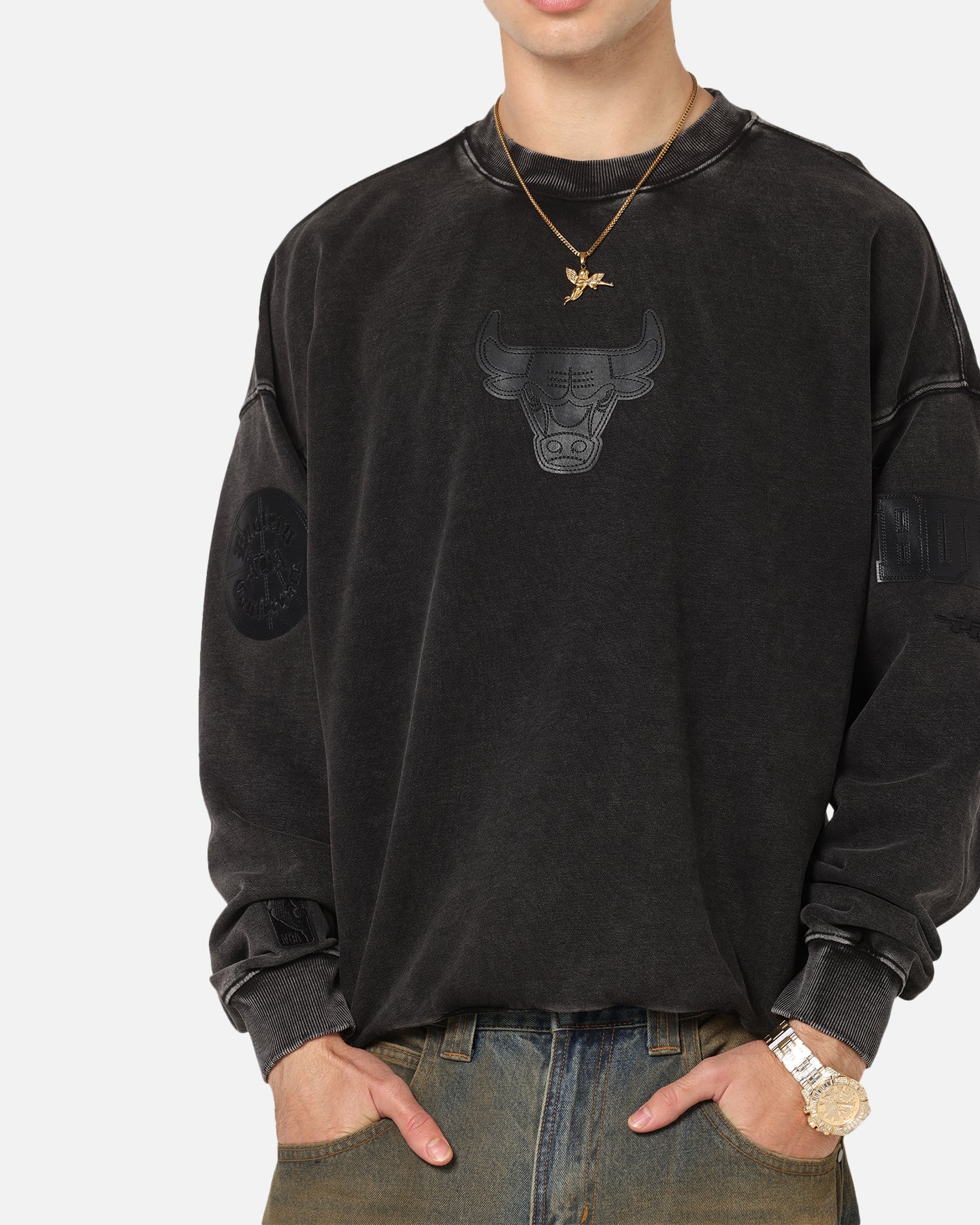 Pro Standard Chicago Bulls 'Wash Vanguard' Fleece Crewneck Washed Black - Image 7