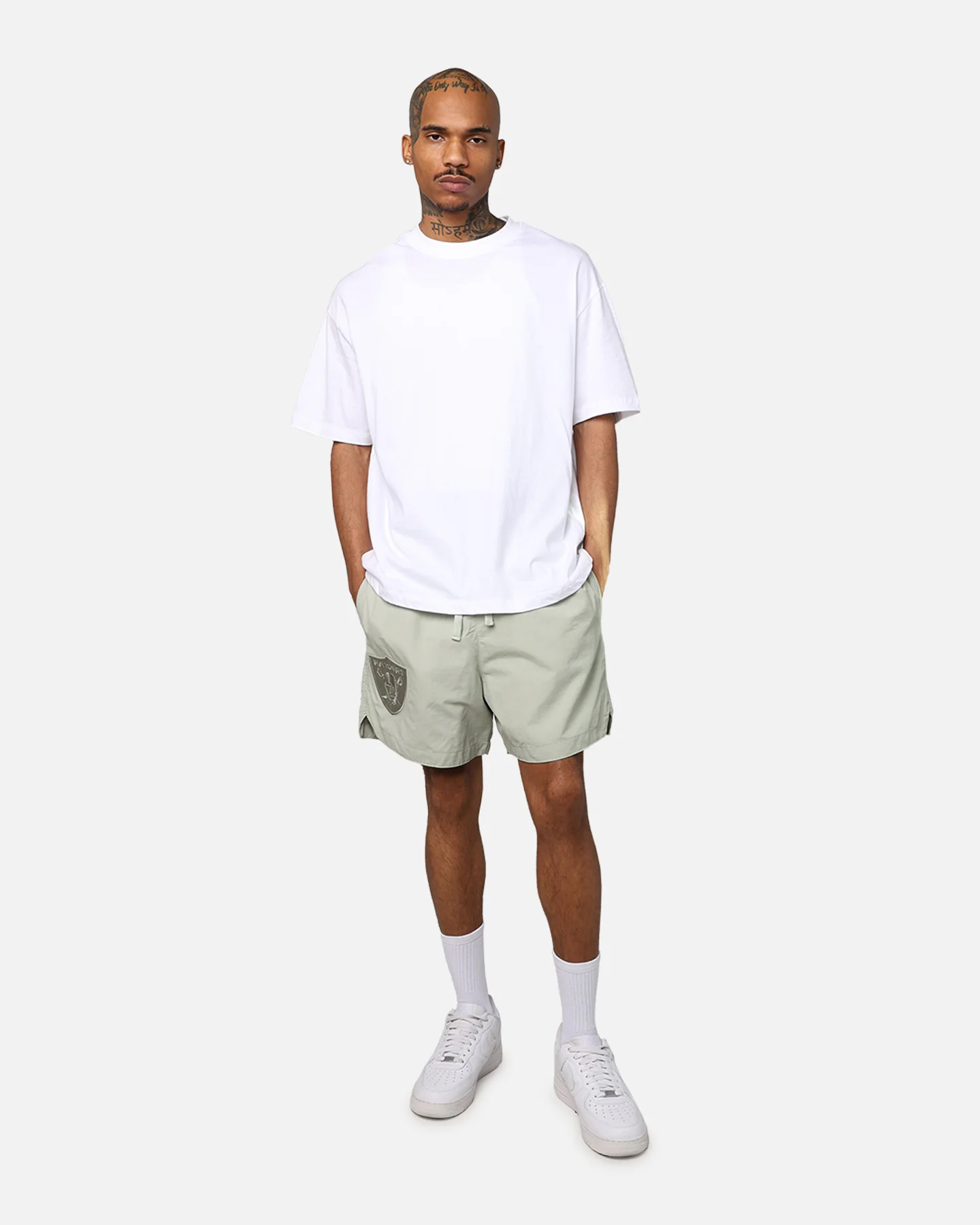 Pro Standard Las Vegas Raiders Neutral 2.0 Shorts Moss - Image 2