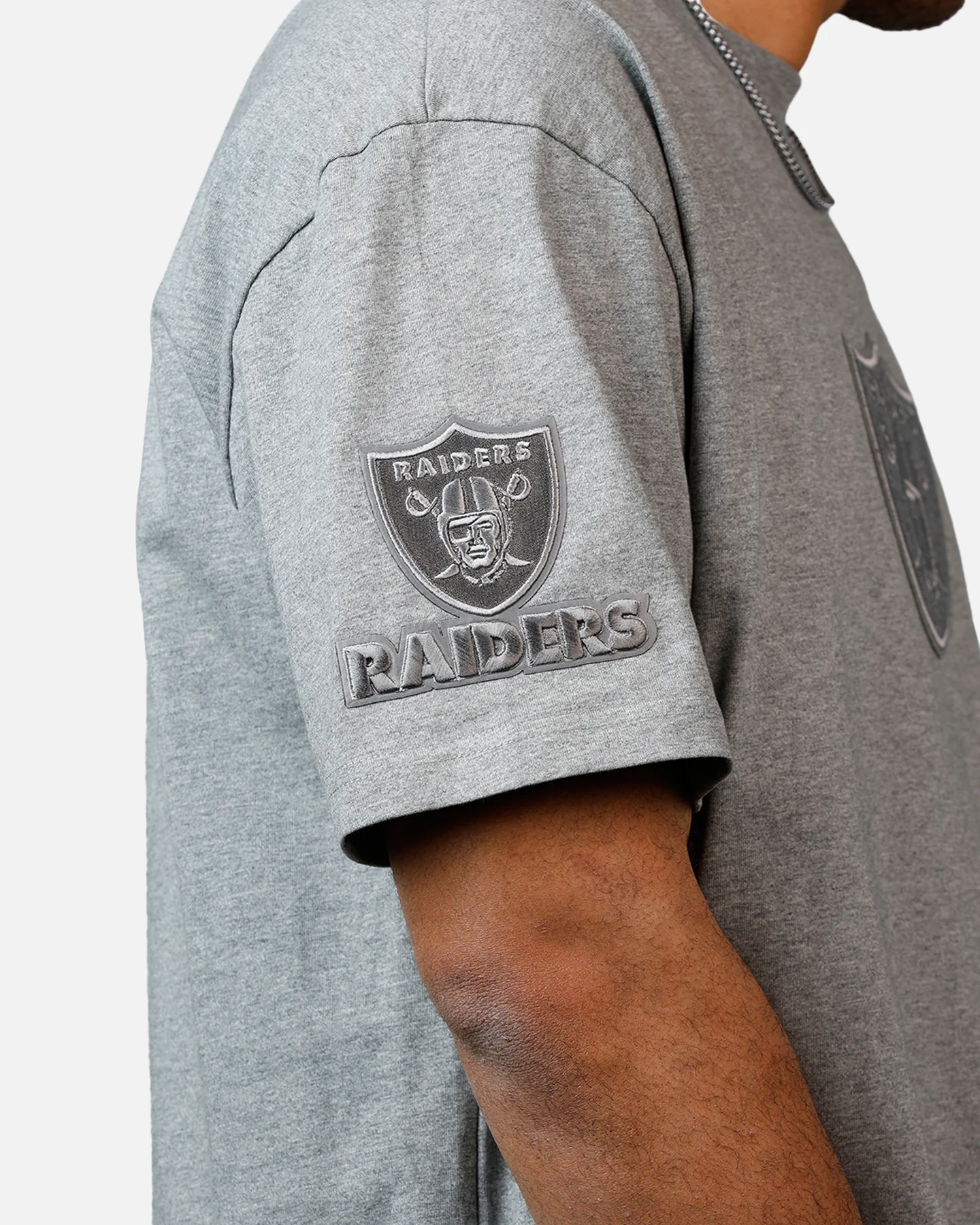 Pro Standard Las Vegas Raiders Reverse French Terry T-Shirt Grey - Image 6