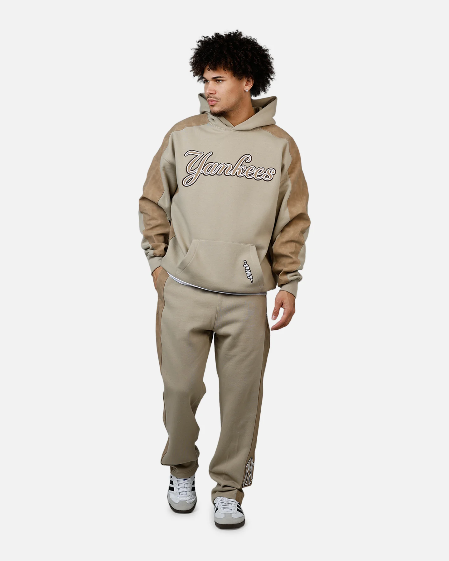 Pro Standard New York Yankees Panel Sweatpants Tan - Image 2