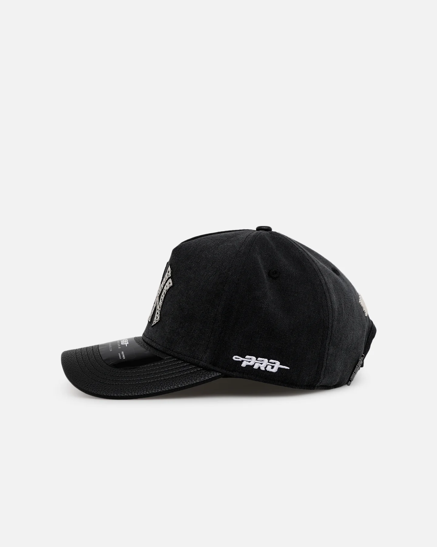 Pro Standard New York Yankees 'Yankees Raffia Applique' Strapback Black Acidwash - Image 5