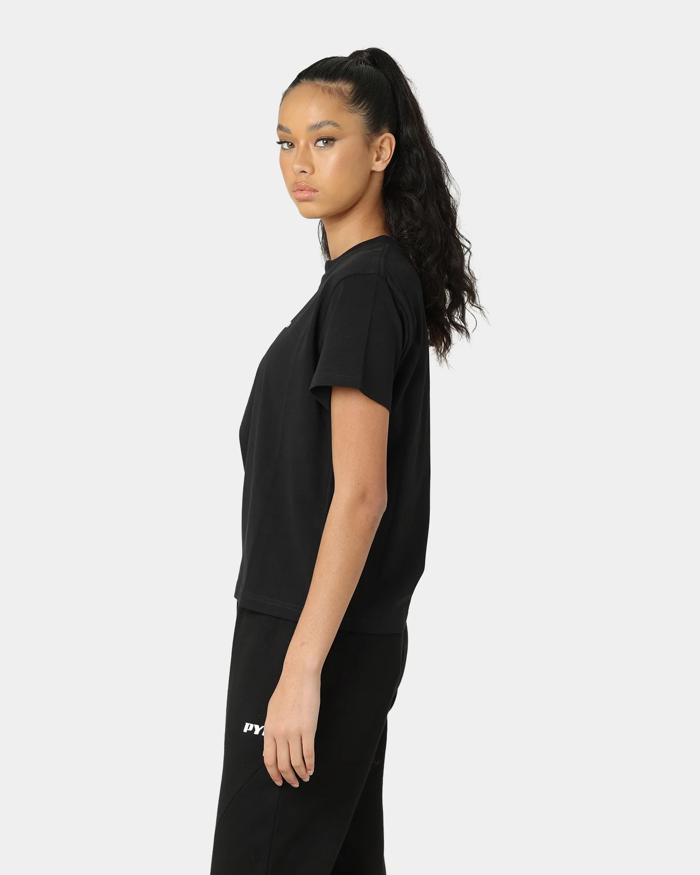 PYRA Women's Flow Logo T-Shirt Black/White - Image 6