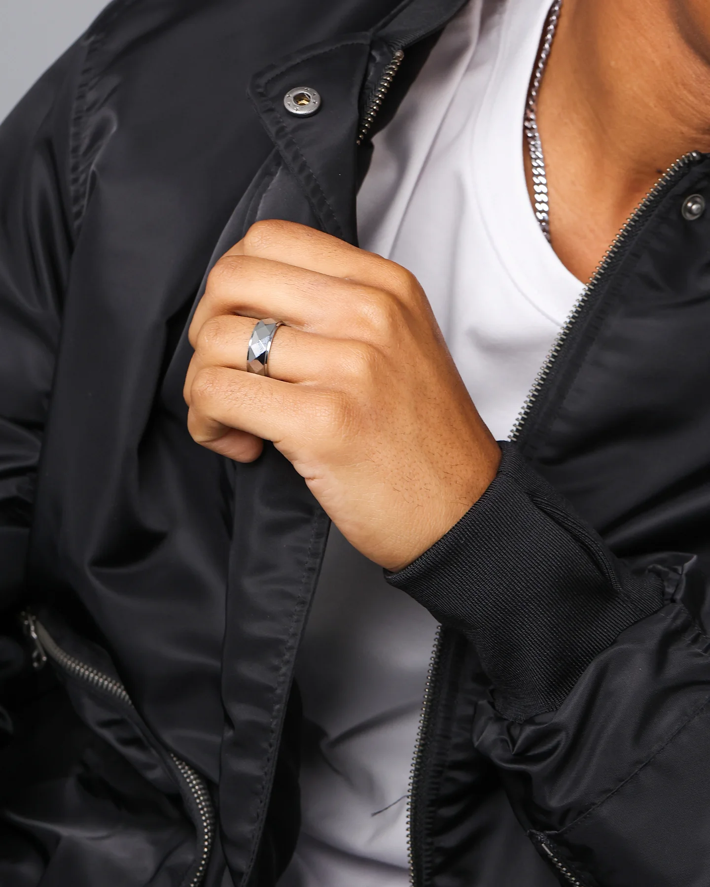 Saint Morta Diamond Cut Tungsten Ring Steel Tungsten - Image 3
