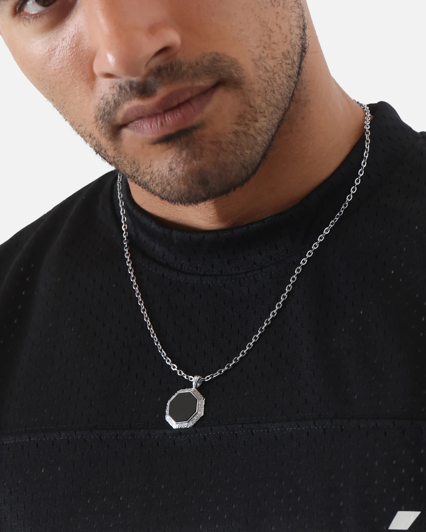 Saint Morta Onyx Octagon Pendant Chain White Gold - Image 3