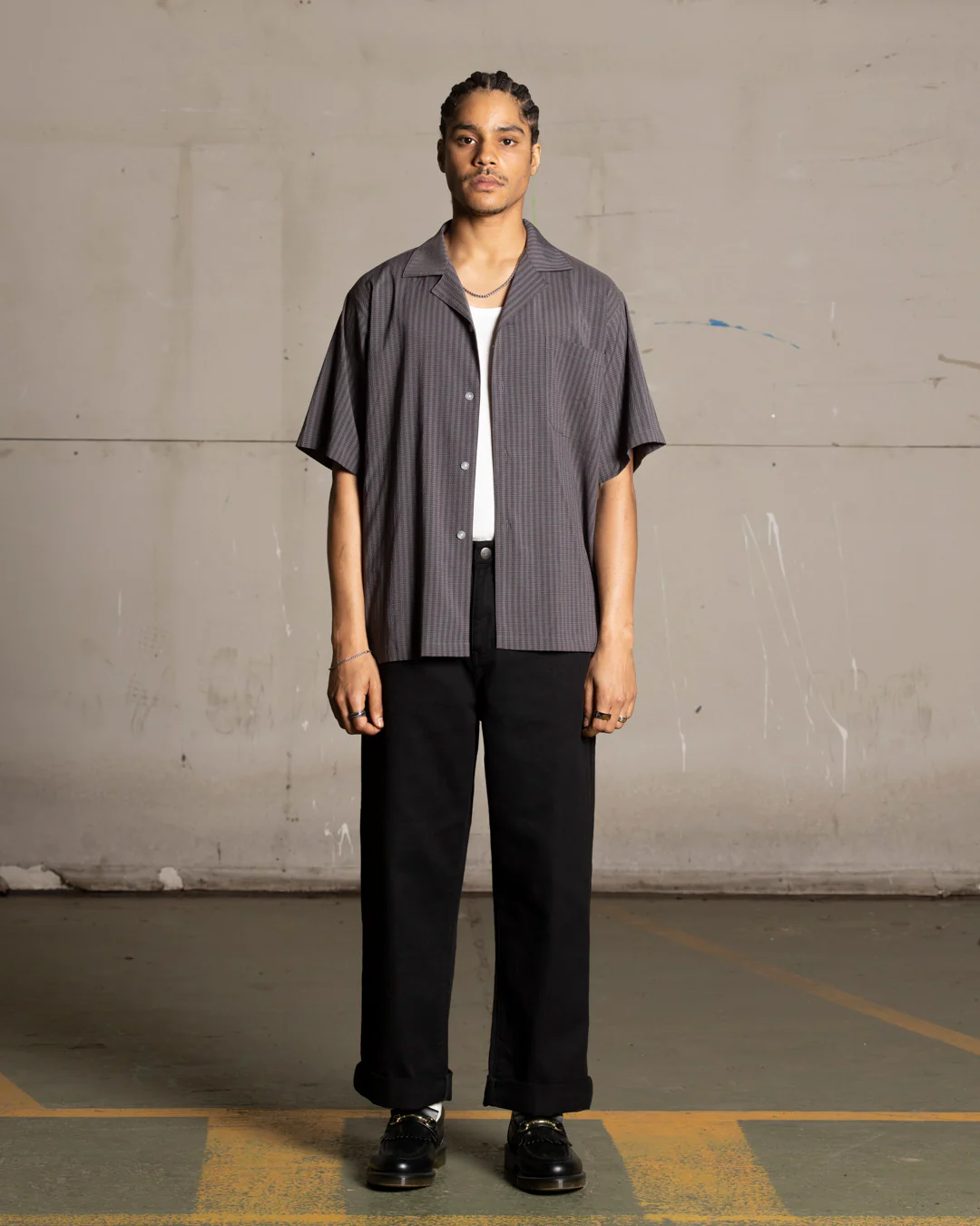Saint Morta Villa Short Sleeve Shirt Dark Grey - Image 2