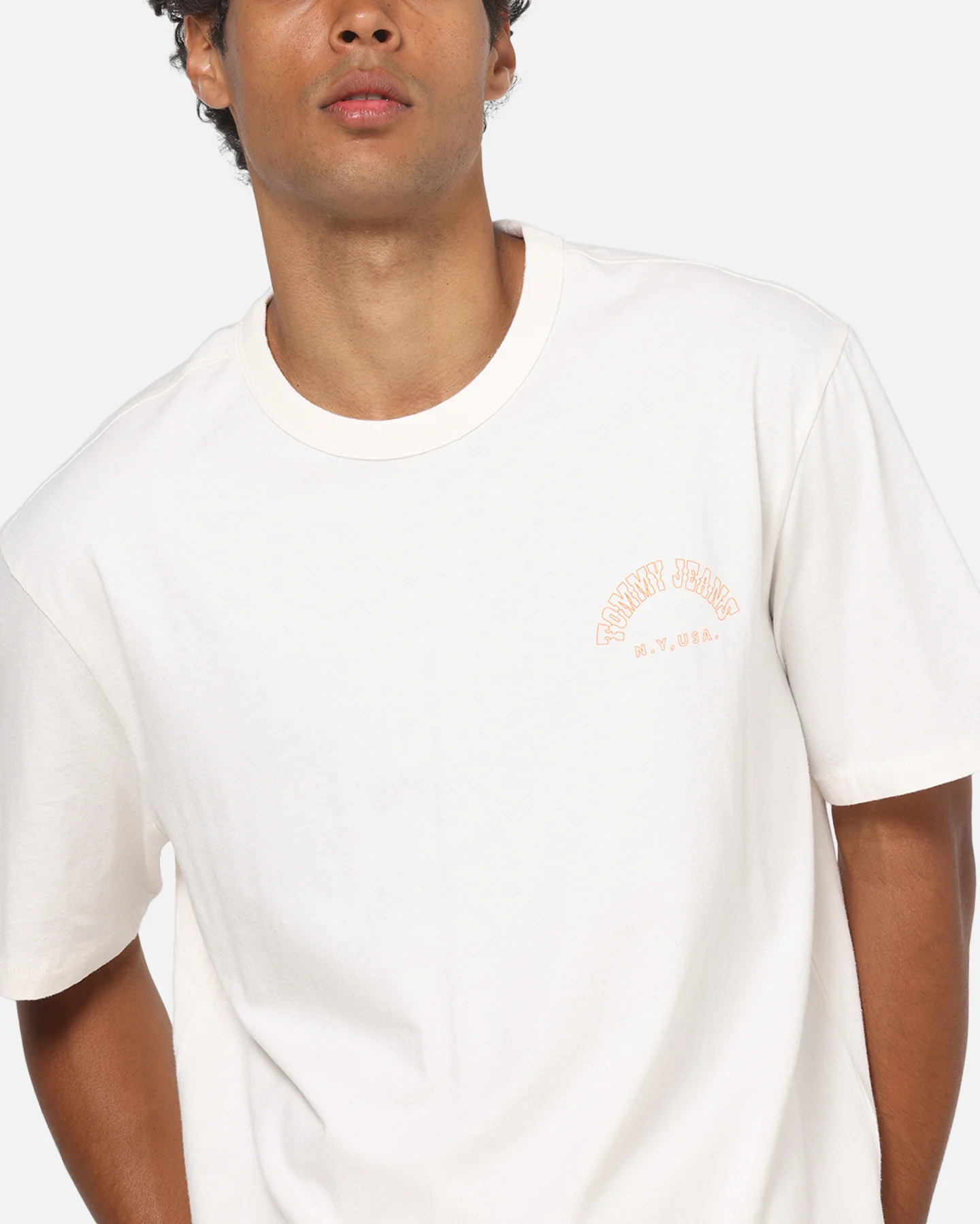 Tommy Jeans Arch Western Backprint T-Shirt Ancient White - Image 8