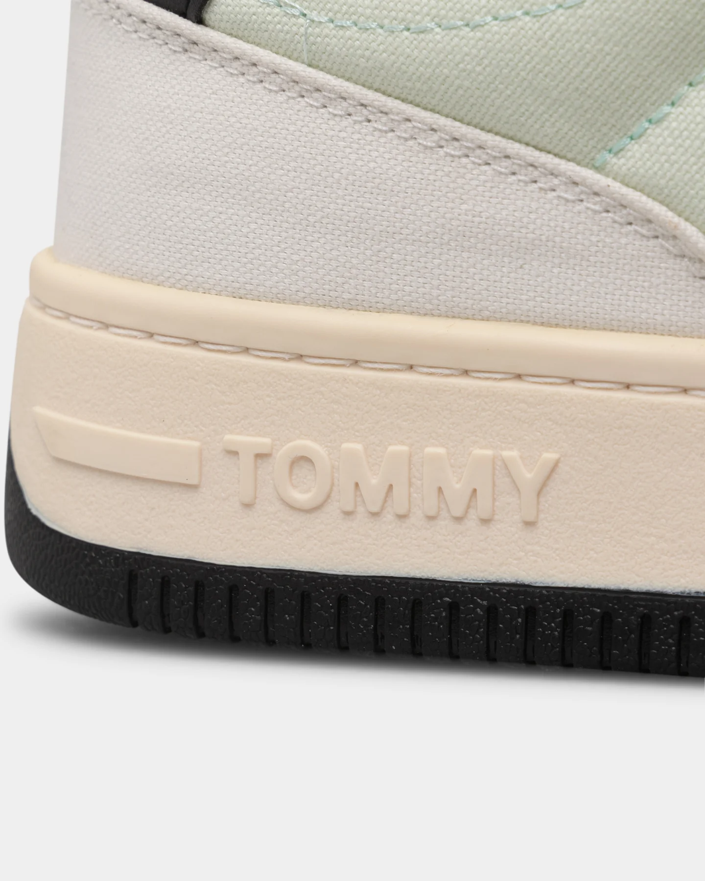 Tommy Jeans Basketball Canvas Mixed Texture Trainers Ivory - Image 8