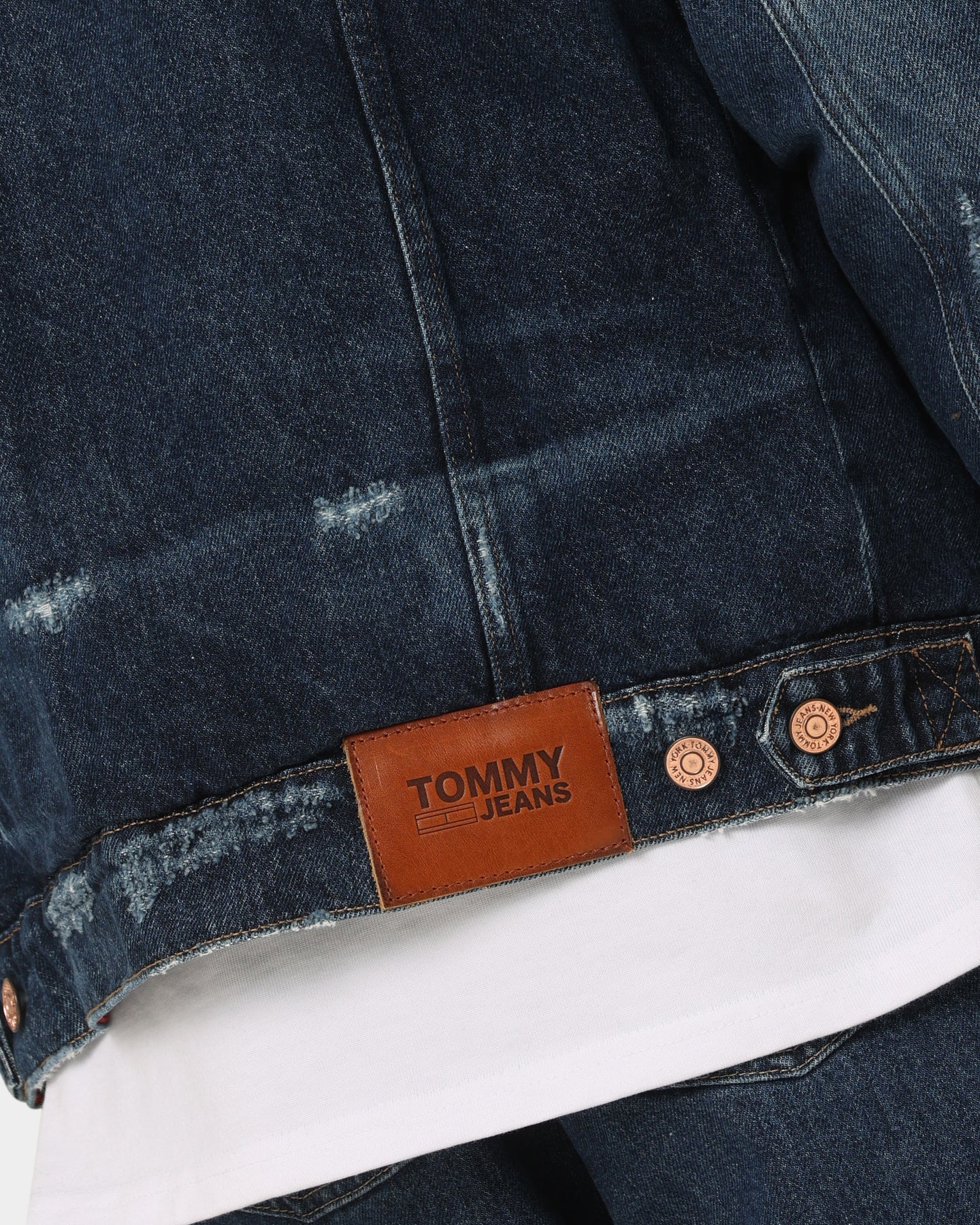Tommy Jeans Sherpa Trucker Jacket DF205 Denim Black - Image 8